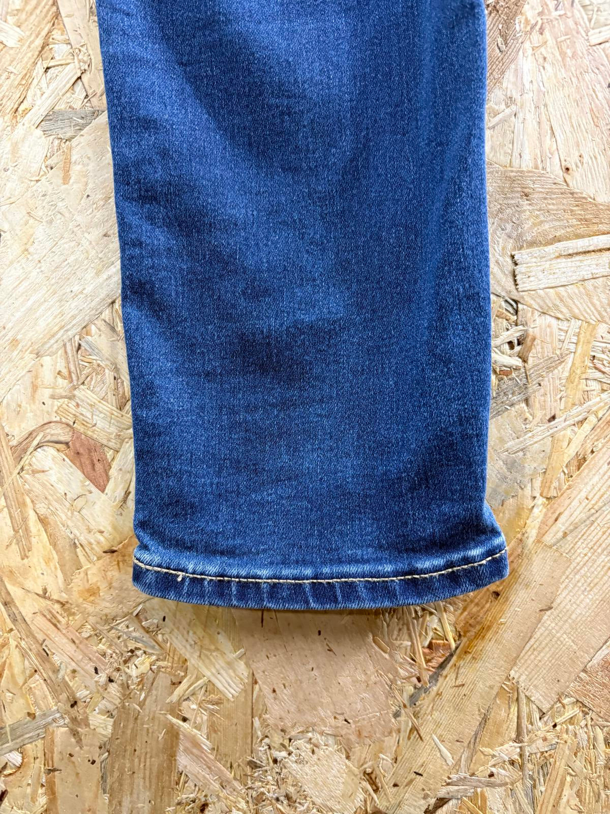 Levis 311 Shaping Skinny Jeans Women W30 L32 Mid Blue Stretch Denim Red Tab