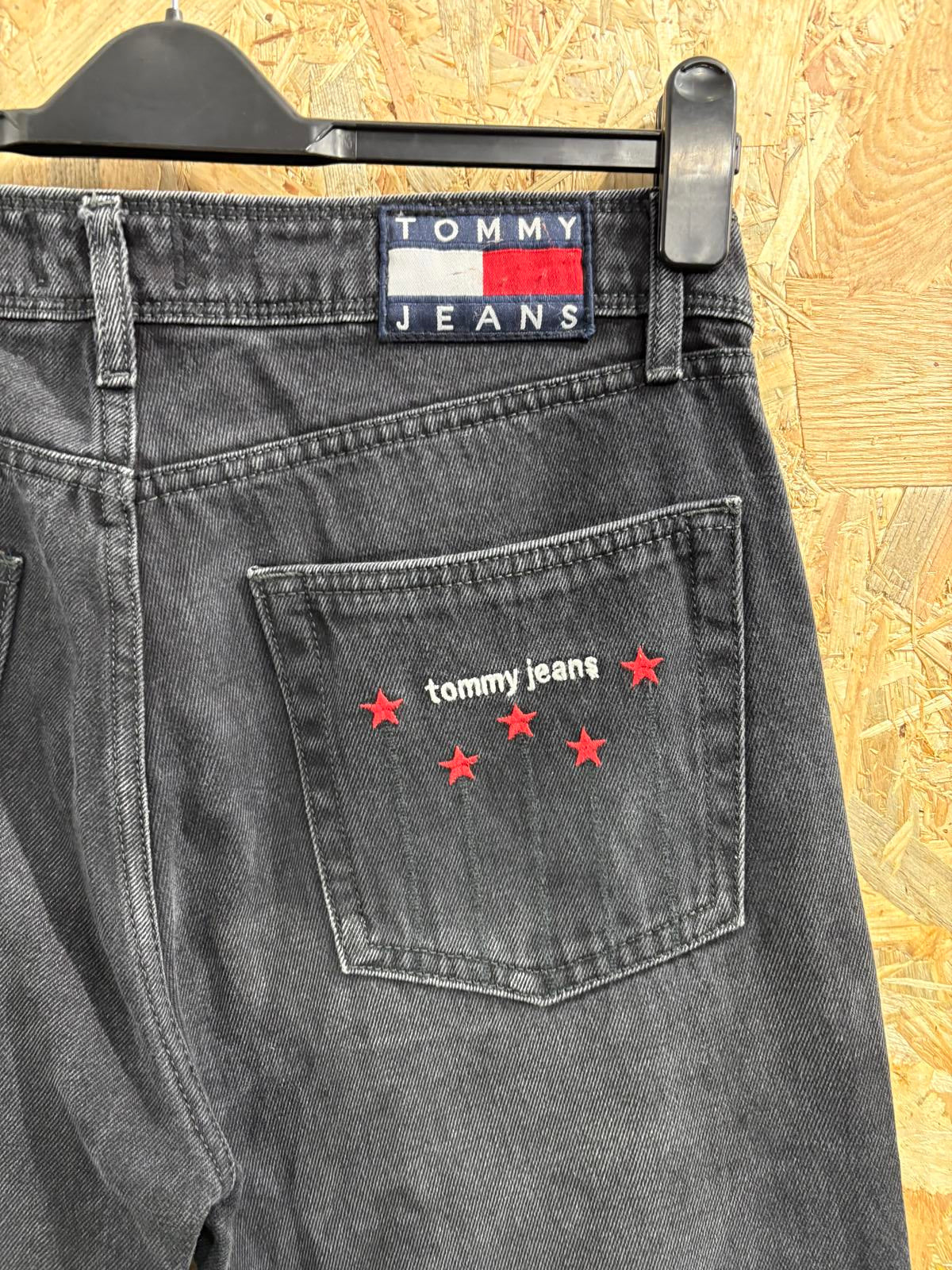 Vintage Tommy Hilfiger Baggy Jeans Size W32 L29 Wide Y2K Hip Hop Embroidered 90s