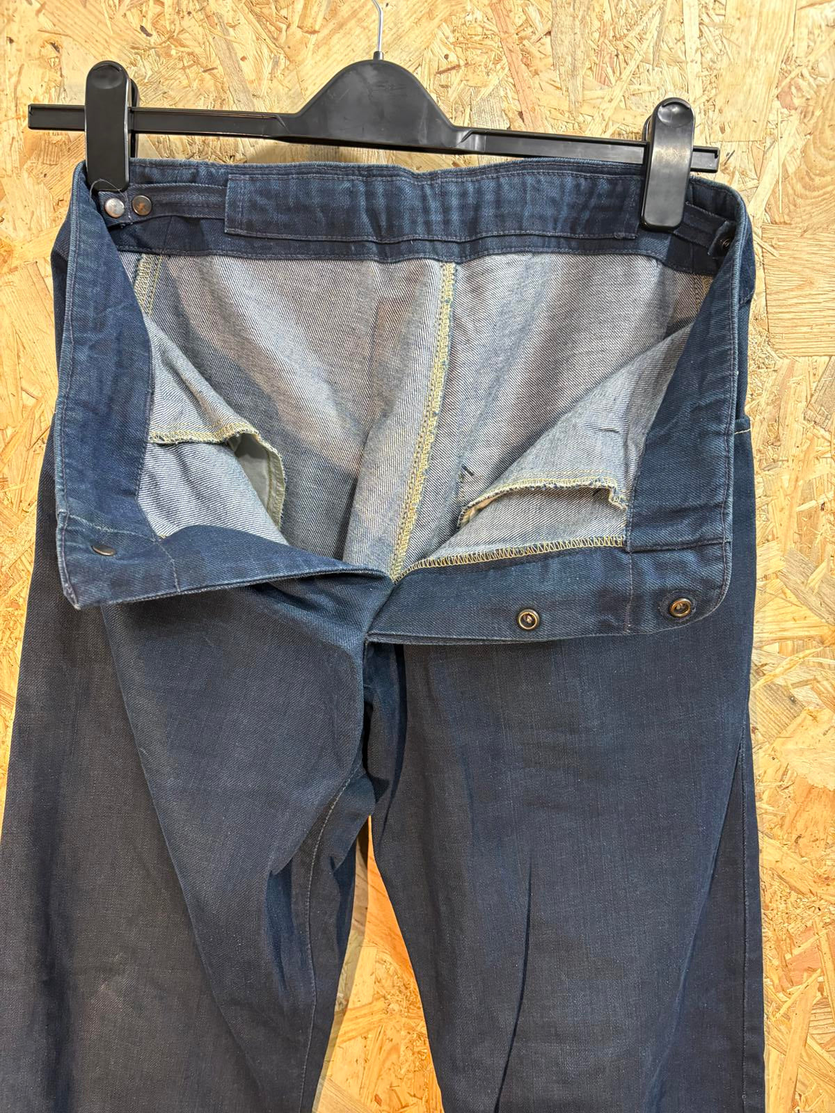 Vintage Levis Engineered Jeans W32 L32 Painted Arc Patch Navy Blue Denim 2003