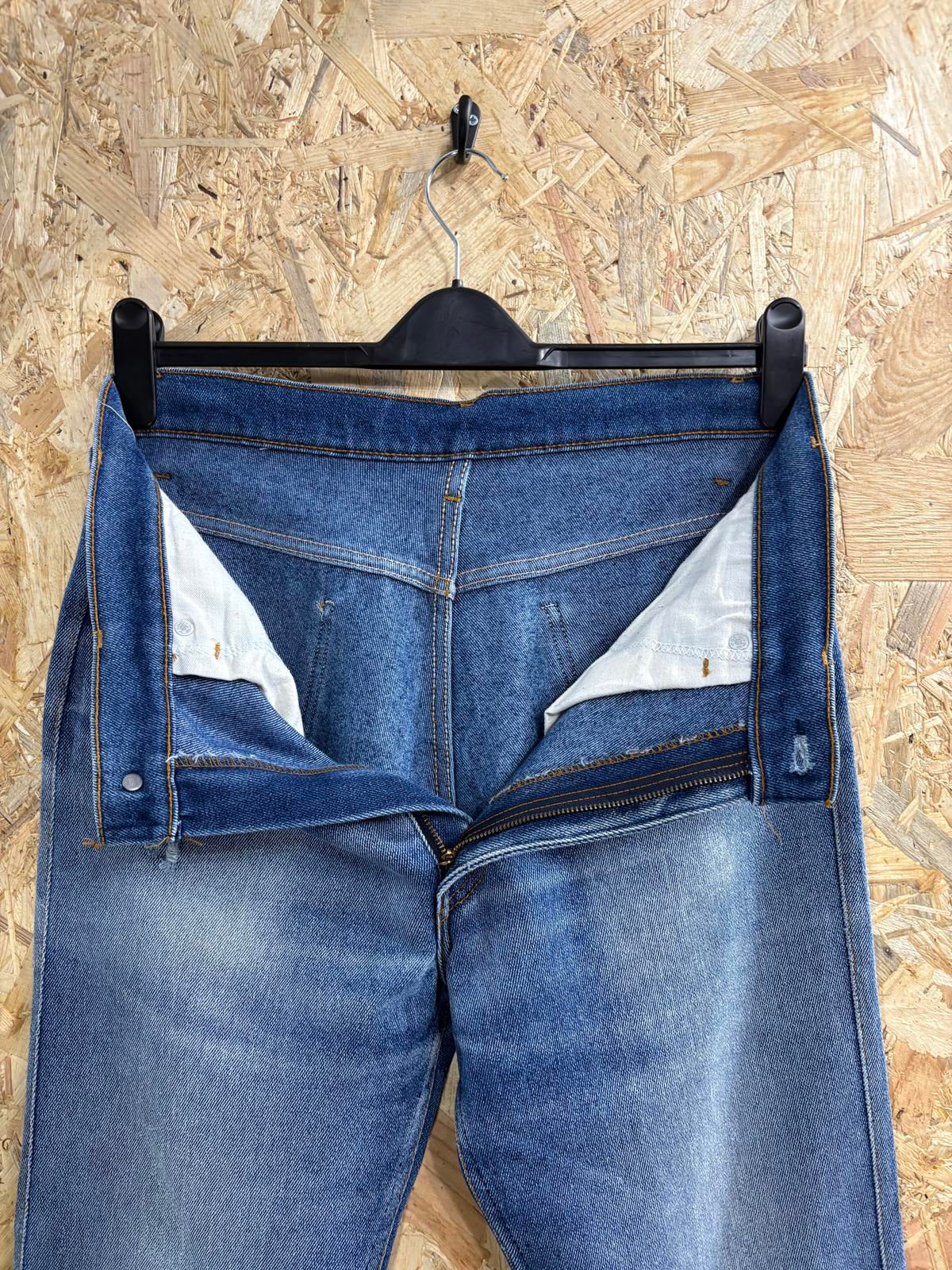 Vintage 80s Levis 517 Blue Bootcut Jeans W34 L32 USA Made Burgundy Tab Zip Fly