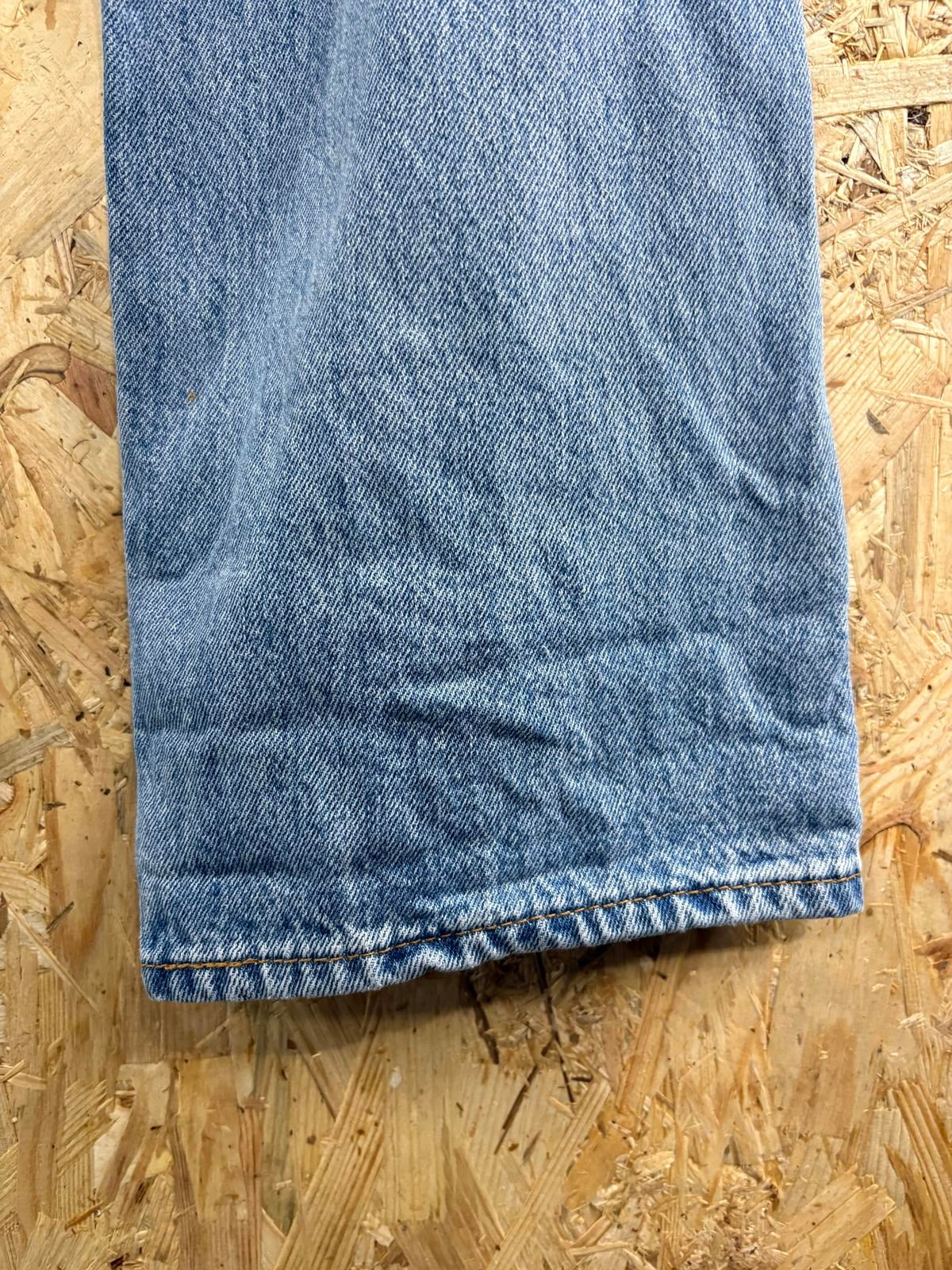 Levis 501 Jeans W32 L32 Men Stonewashed Light Blue Denim Straight Leg Button Fly