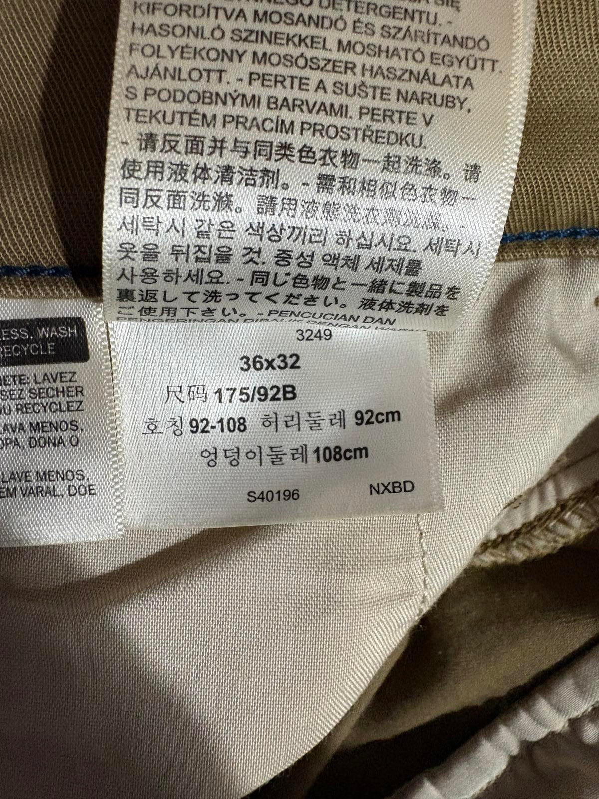 Levis XX Chino Trousers W36 L32 Brown Tan Pants Standard Taper Fit Zip Fly