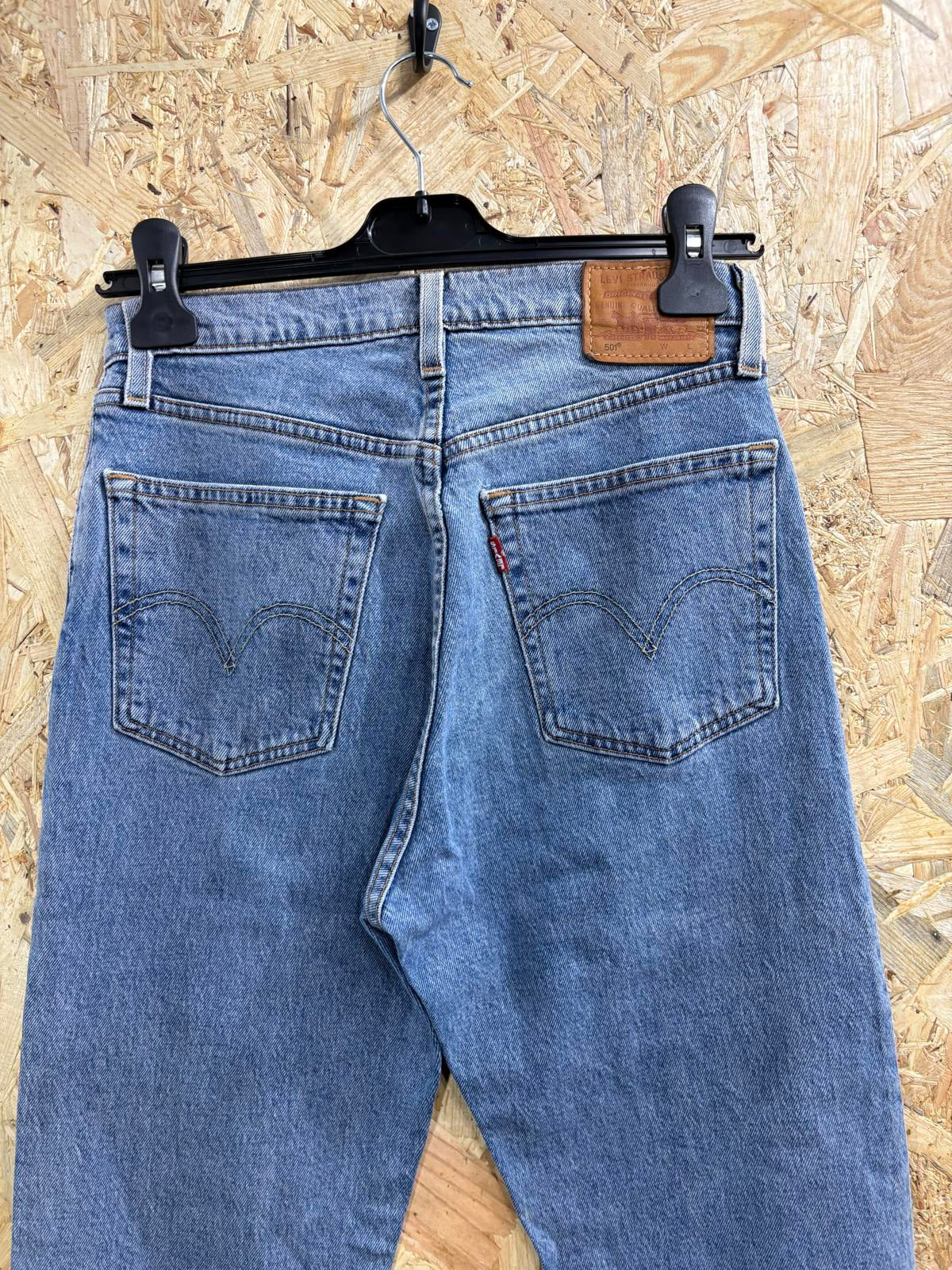 Vintage Levis 501 Jeans Size 6 W25 L26 Women Mid Blue Stonewashed Button Fly