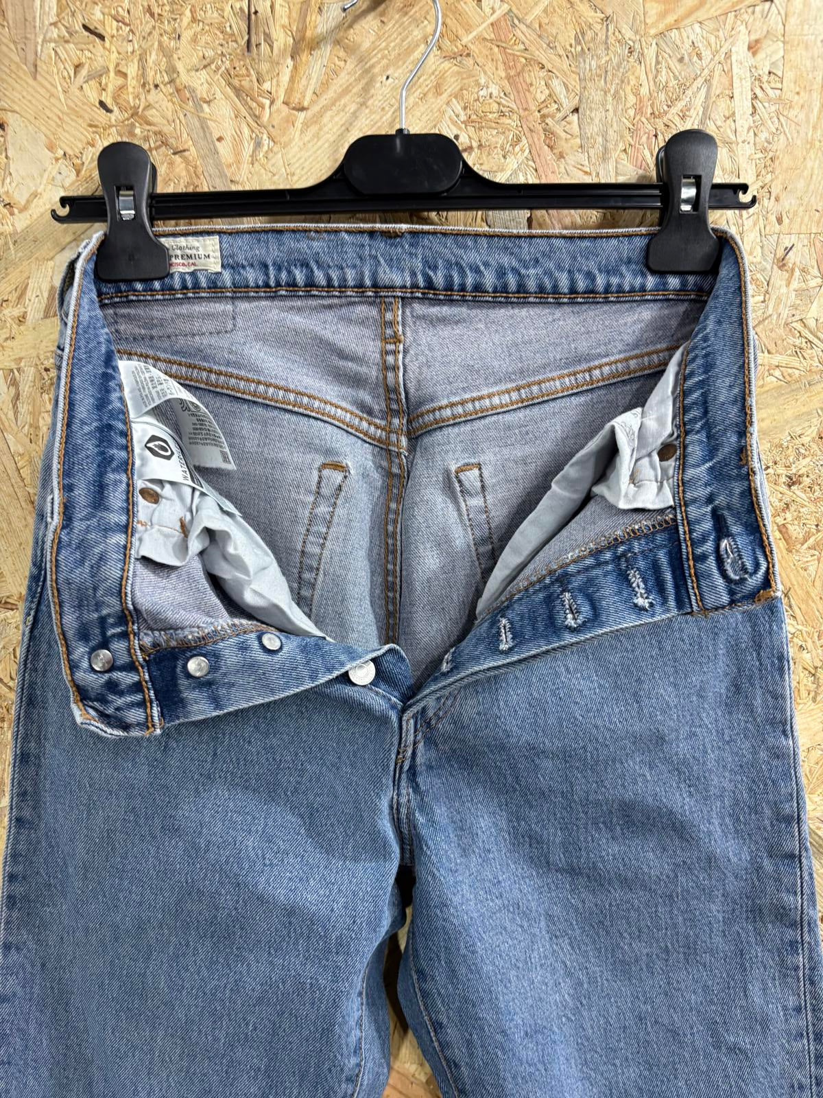 Vintage Levis 501 Jeans Size 6 W25 L26 Women Mid Blue Stonewashed Button Fly
