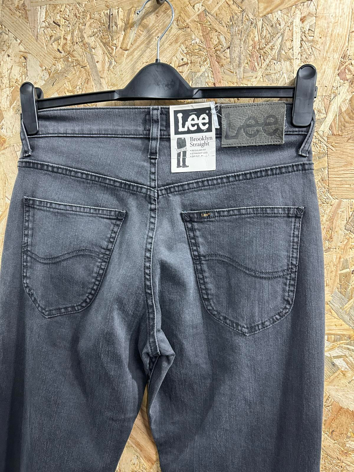 Lee Brooklyn Straight Jeans W30 L34 Men Grey Stonewashed Stretch Denim Zip Fly