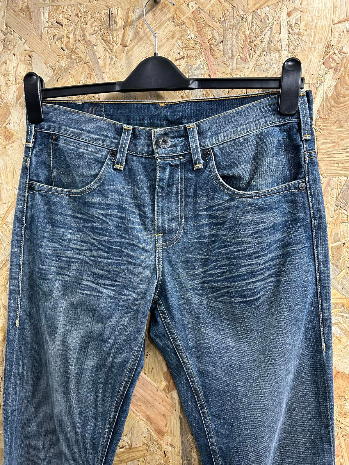 Levis 511 Slim Jeans W31 L32 Men Mid Blue Fades Straight Leg Red Tab Zip Fly
