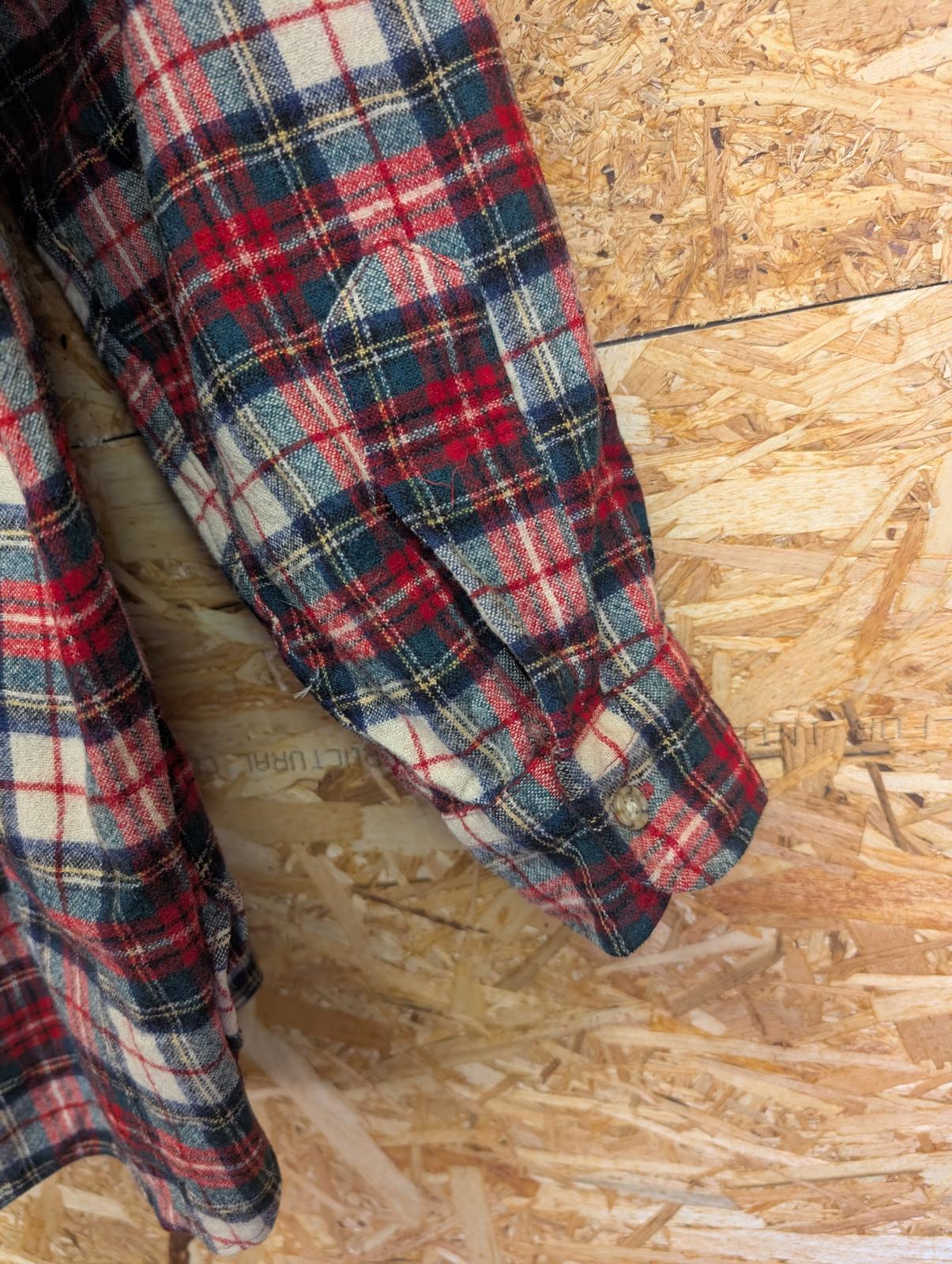 Pendleton Lodge Shirt Large Men Made USA Red  Green Plaid Check Wool LS Pocket