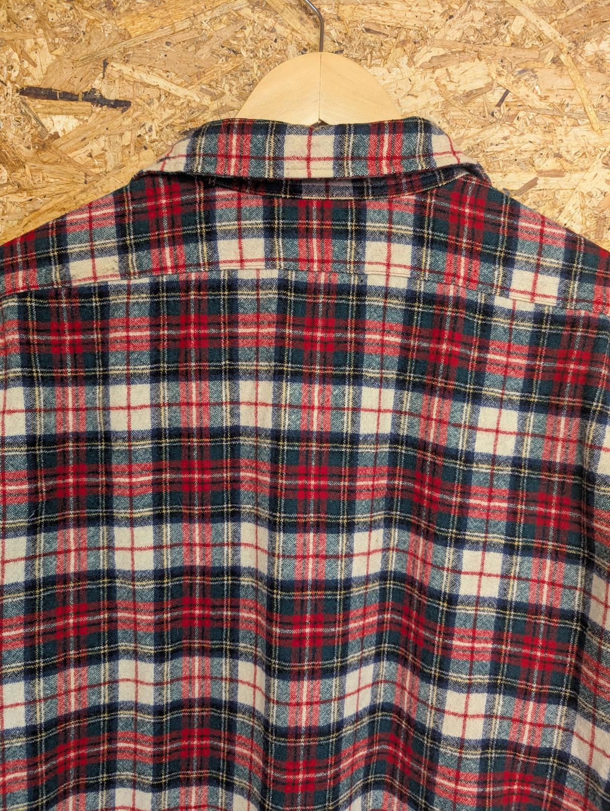 Pendleton Lodge Shirt Large Men Made USA Red  Green Plaid Check Wool LS Pocket