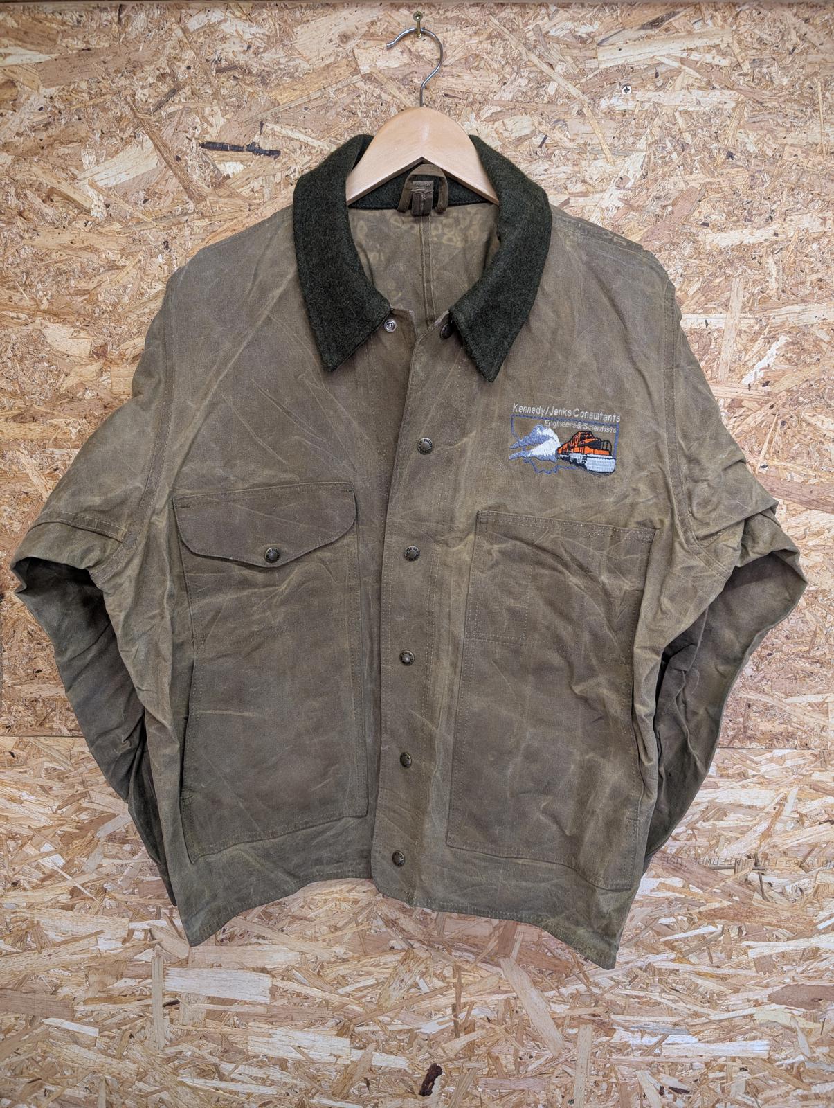 Filson 623N Field Jacket Large 42 Men USA Waxed Tin Cloth Hunting Mackinaw Coat