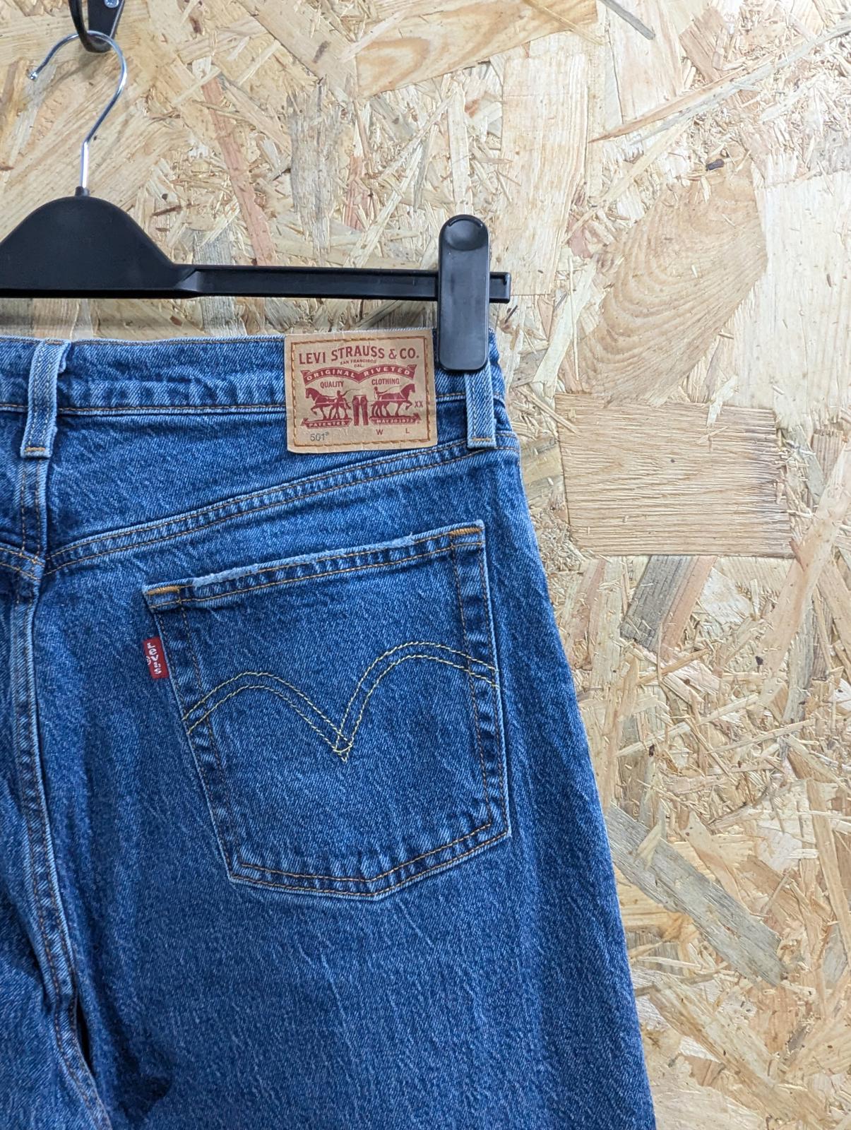 Levis 501 Blue Jeans W31 L30 Men Red Tab Raw Edge Straight Leg Denim Blue Mid