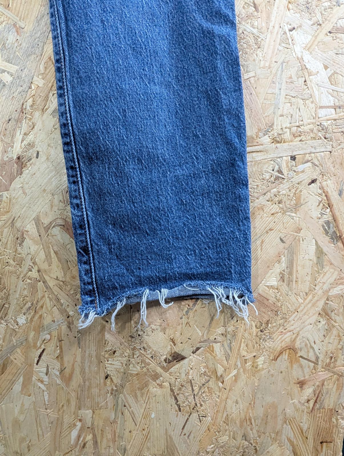 Levis 501 Blue Jeans W31 L30 Men Red Tab Raw Edge Straight Leg Denim Blue Mid