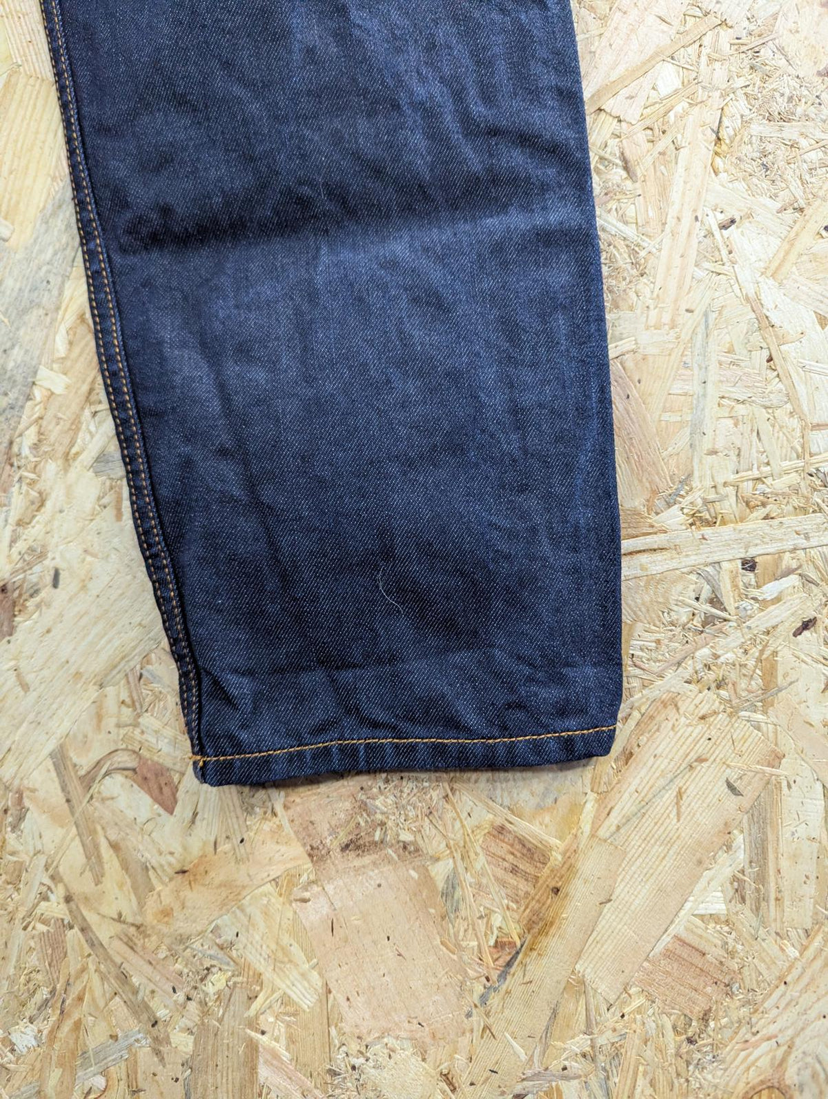 Diesel Rhial-R Jeans W32 L32 Men Raw Rigid Navy Blue Denim Slim Carrot Fit R8E50