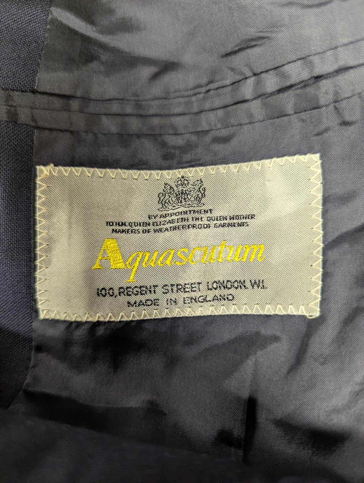 Aquascutum Pure New Wool Blazer 40 M Navy Blue Jacket England Vintage 3 Button