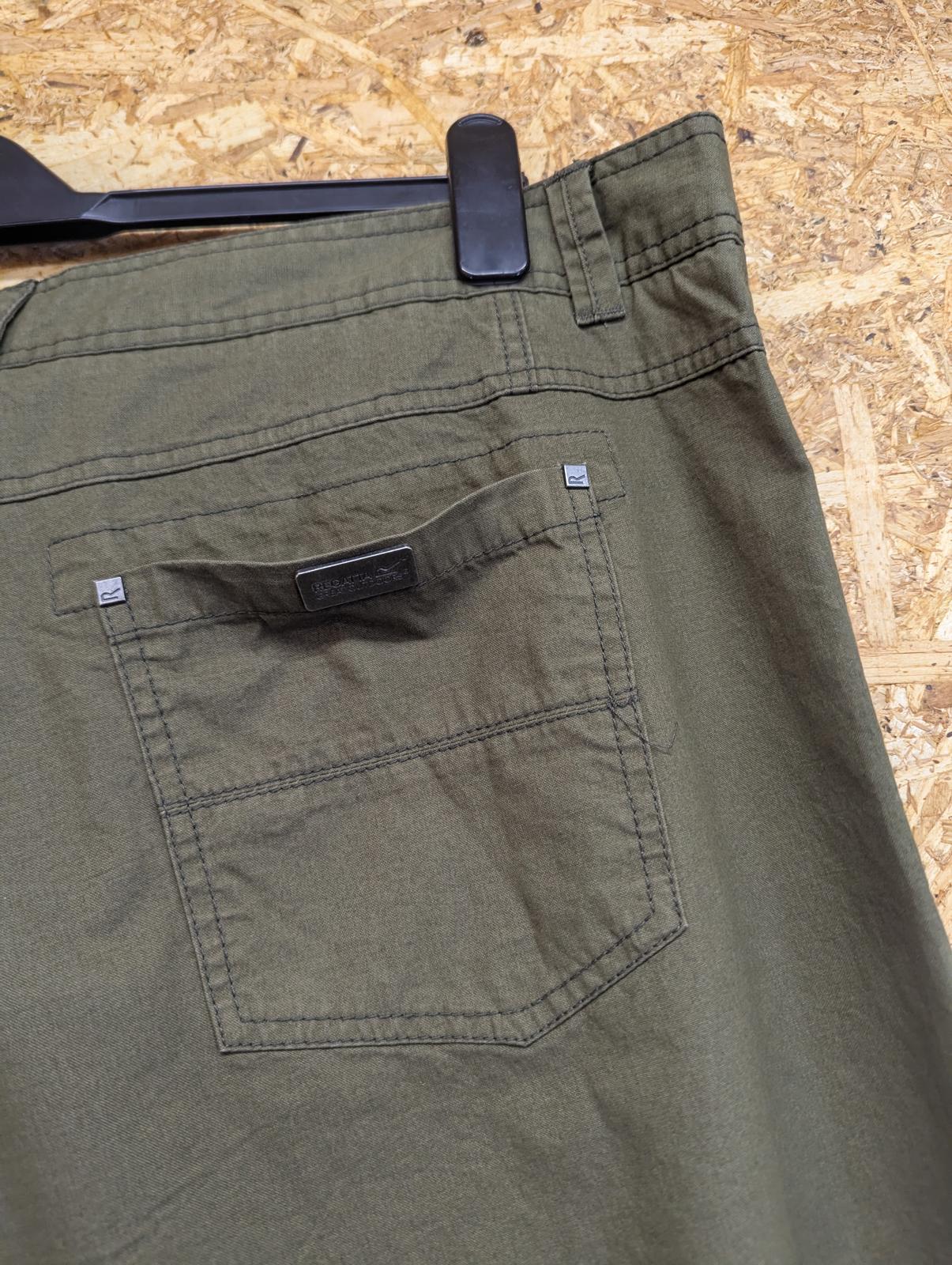 Regatta Landyn Trousers W42 L32 Men Khaki Green Cotton Hiking Walking Zip Fly