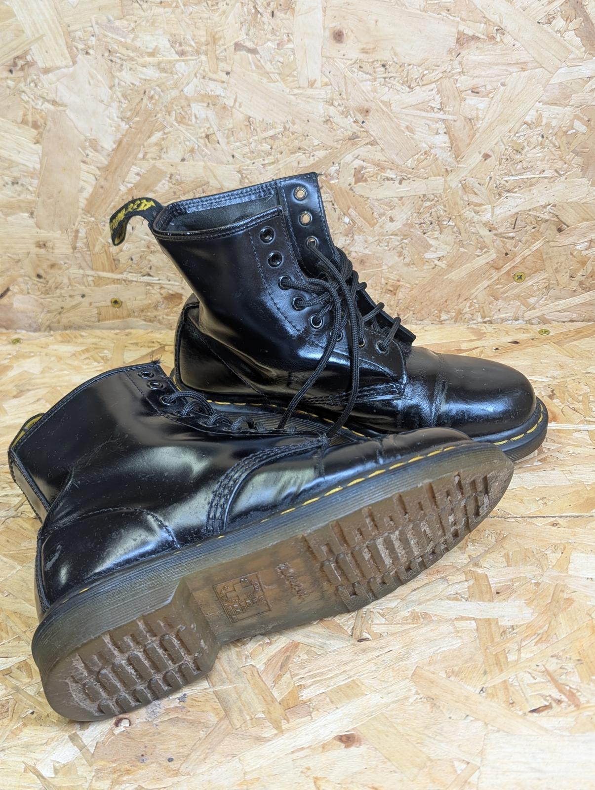 Dr Martens 1460 Leather Black Boots Size UK 6 EU 39 Women Lace Up Vintage