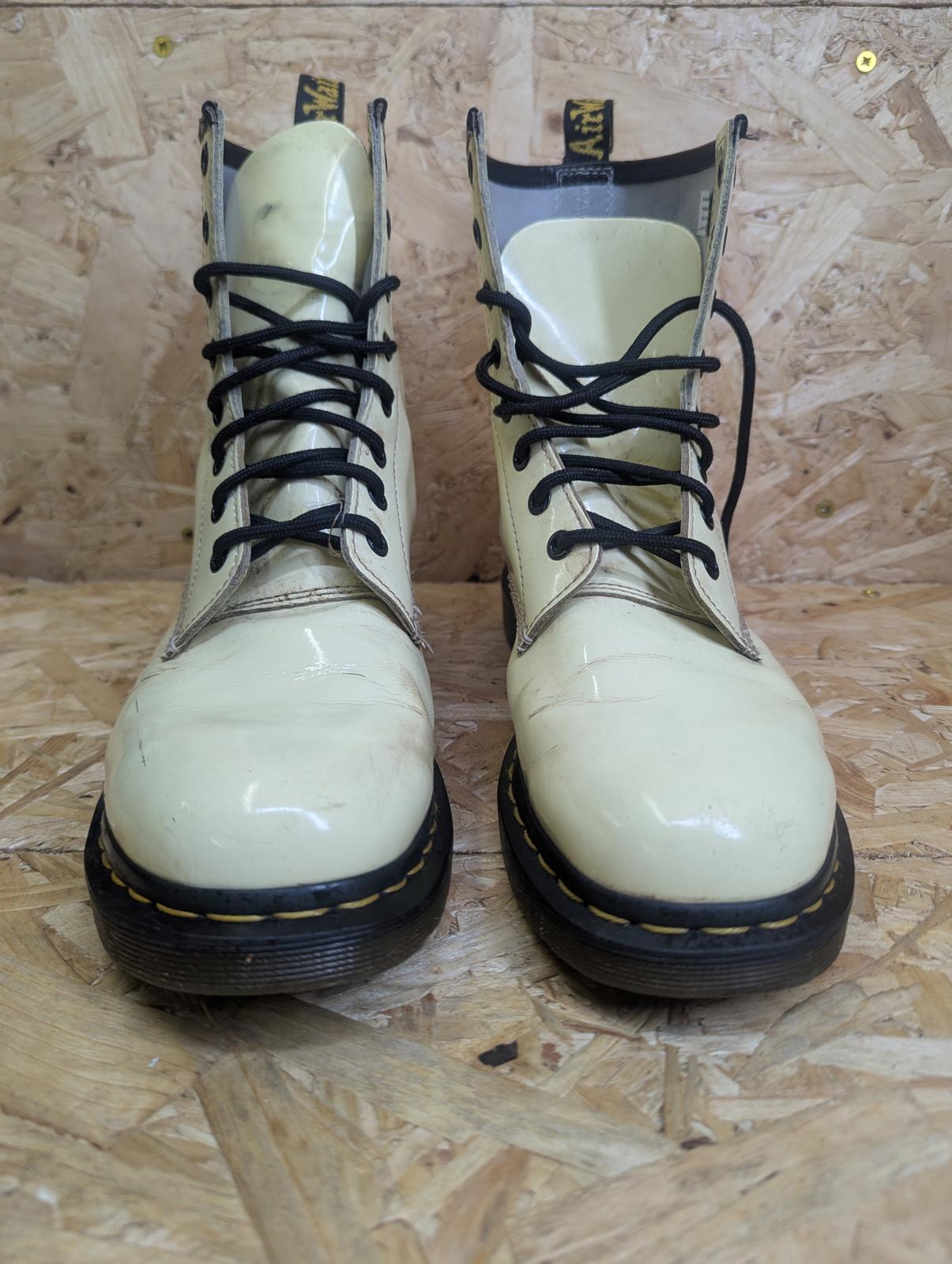 Dr Martens 27216 Boots Mens UK 8 EU 42 Cream Leather 1460 Vintage Retro Combat