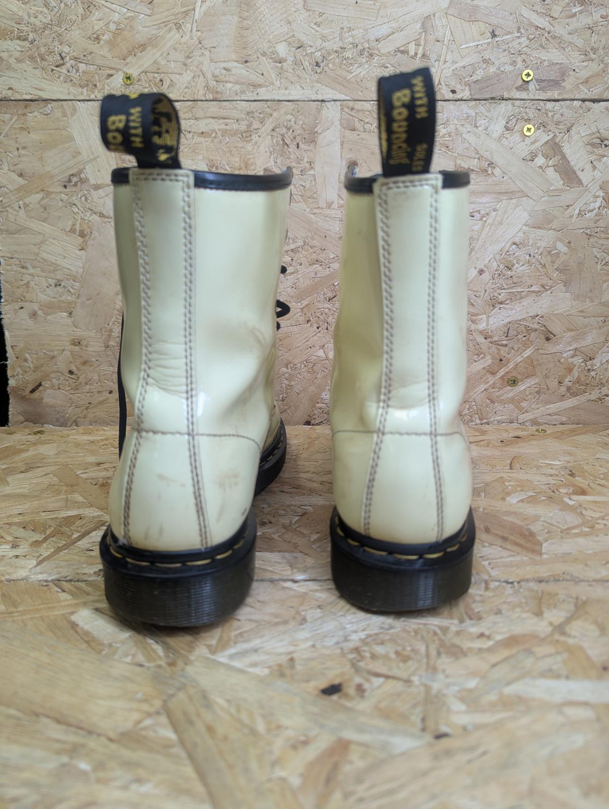 Dr Martens 27216 Boots Mens UK 8 EU 42 Cream Leather 1460 Vintage Retro Combat