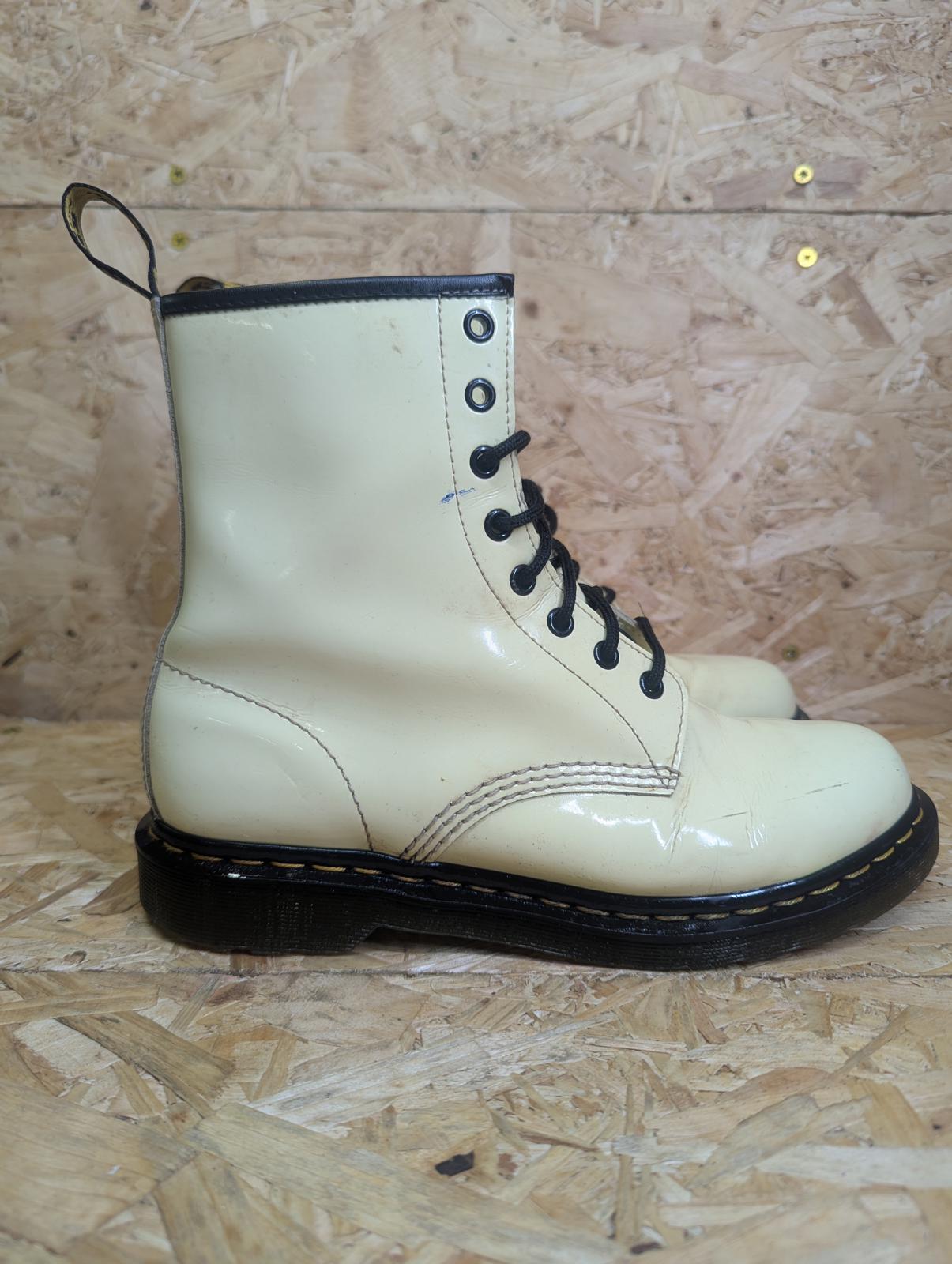 Dr Martens 27216 Boots Mens UK 8 EU 42 Cream Leather 1460 Vintage Retro Combat