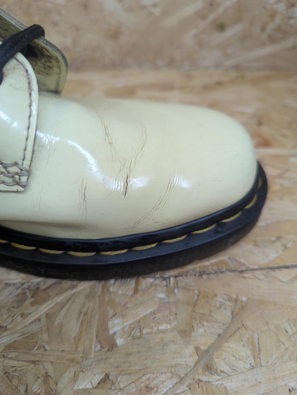 Dr Martens 27216 Boots Mens UK 8 EU 42 Cream Leather 1460 Vintage Retro Combat