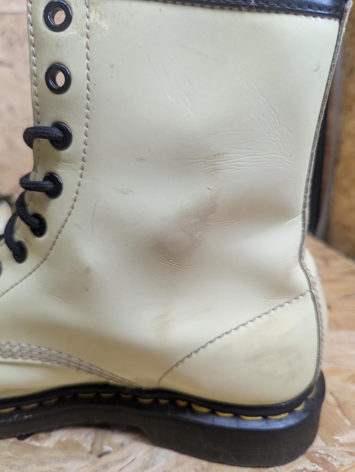 Dr Martens 27216 Boots Mens UK 8 EU 42 Cream Leather 1460 Vintage Retro Combat
