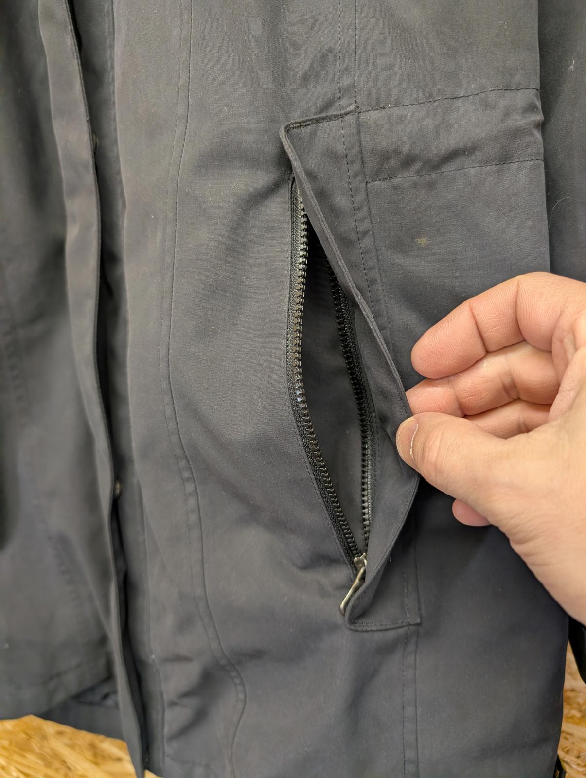 Jack Wolfskin Madison Avenue Parka Jacket SZ 12 Medium Women Coat Hooded Fleece