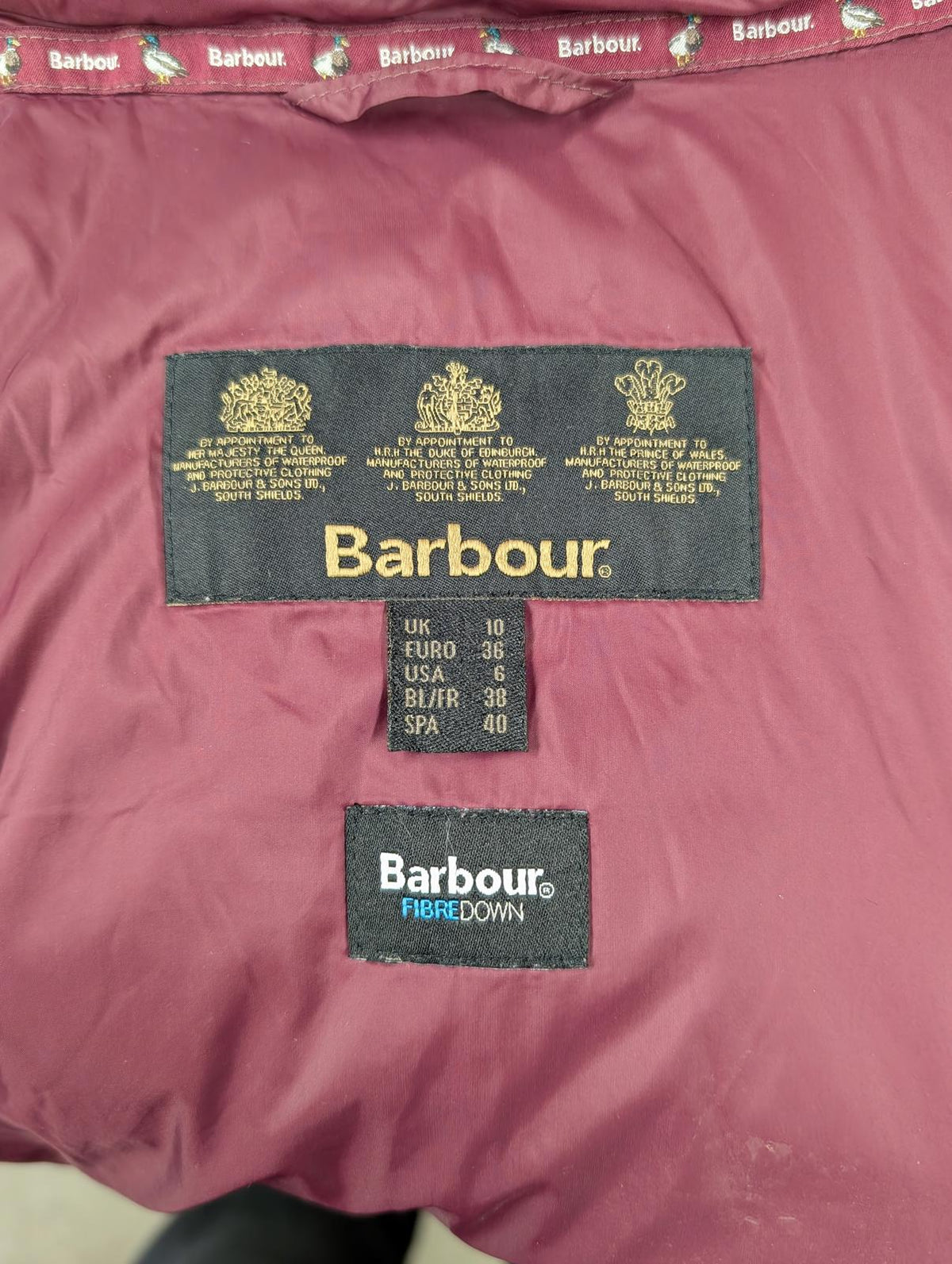 Barbour Ullswater Gilet UK 10 Women Burgundy Hooded Fibredown Padded Vest Quilt