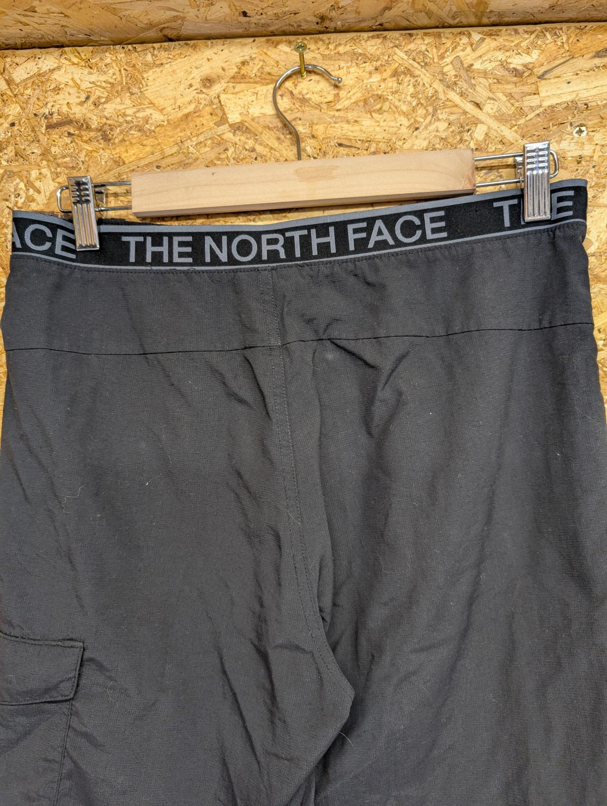 North Face Cargo Trousers Youth XL W30 L30 Black Hiking Joggers Casual Cuffed