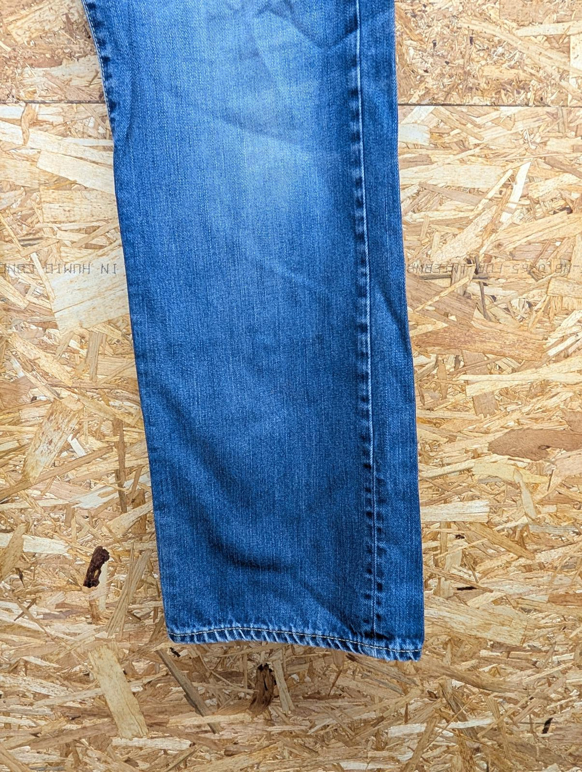 One True Saxon Jeans W32 L30 Men Mid Blue Fades Straight Leg Button Fly