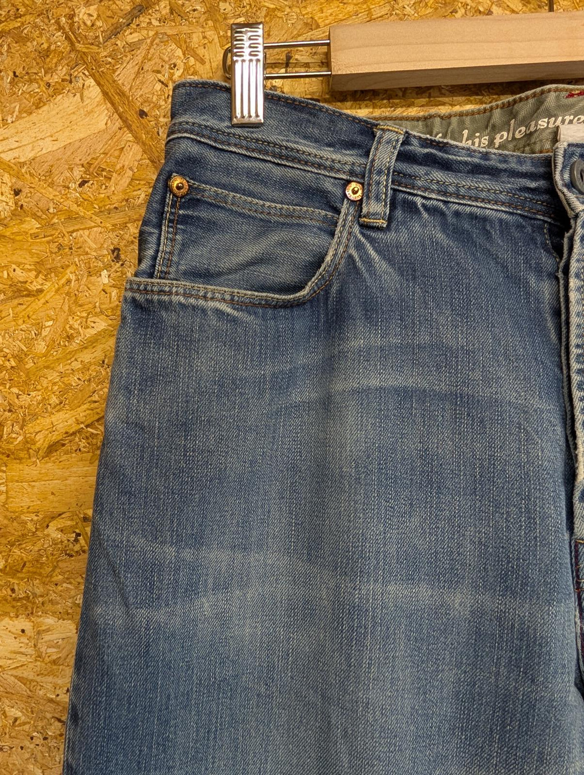 One True Saxon Jeans W32 L30 Men Mid Blue Fades Straight Leg Button Fly