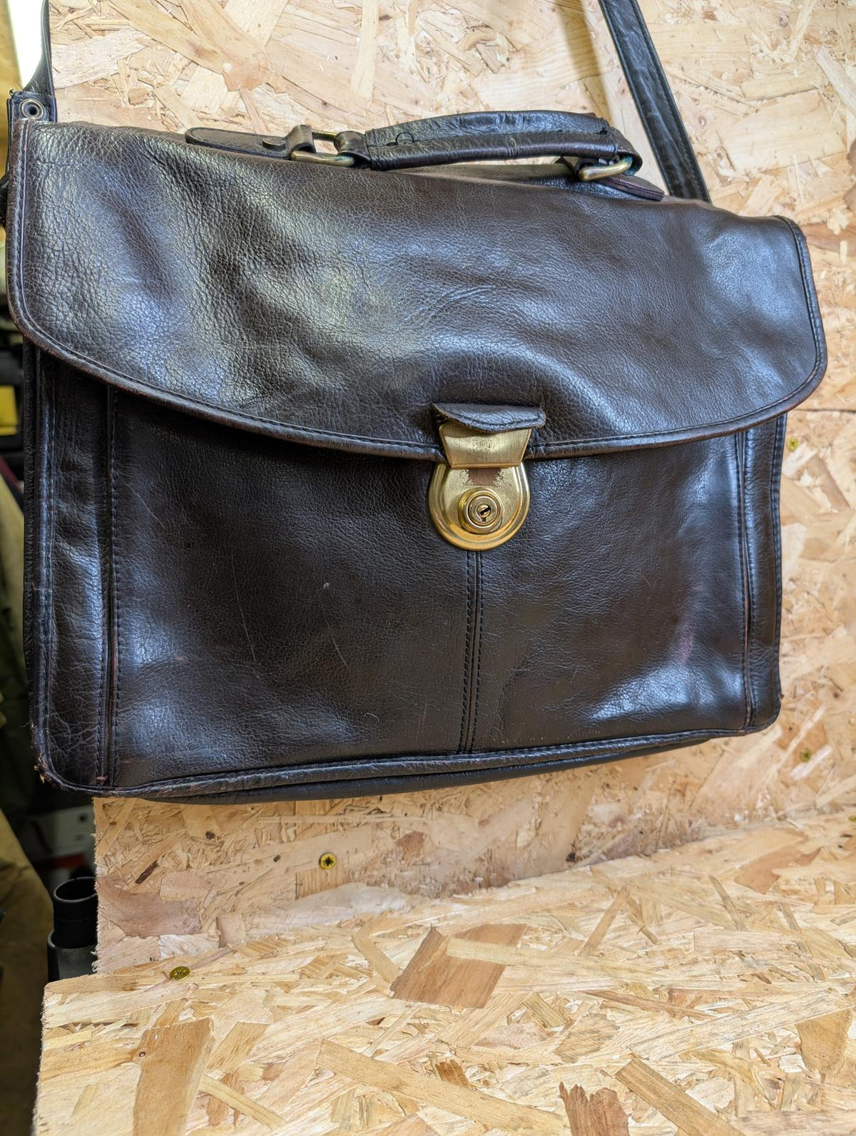 Quality Leather Brown 17 " Messenger Bag Medium Briefcase Satchel Book Strap