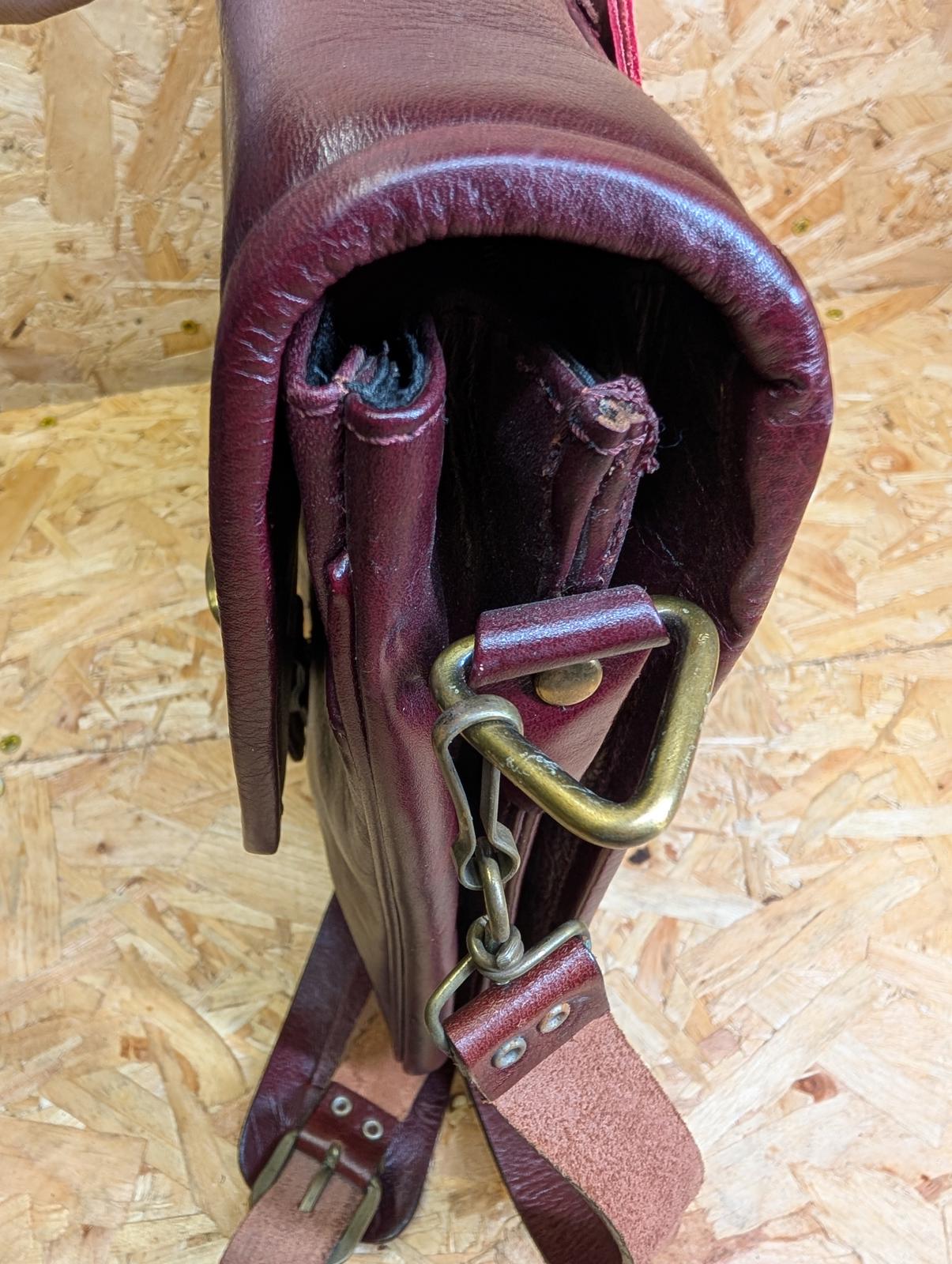 Quality Leather Burgundy 16 " Messenger Bag Medium Briefcase Satchel Book Strap