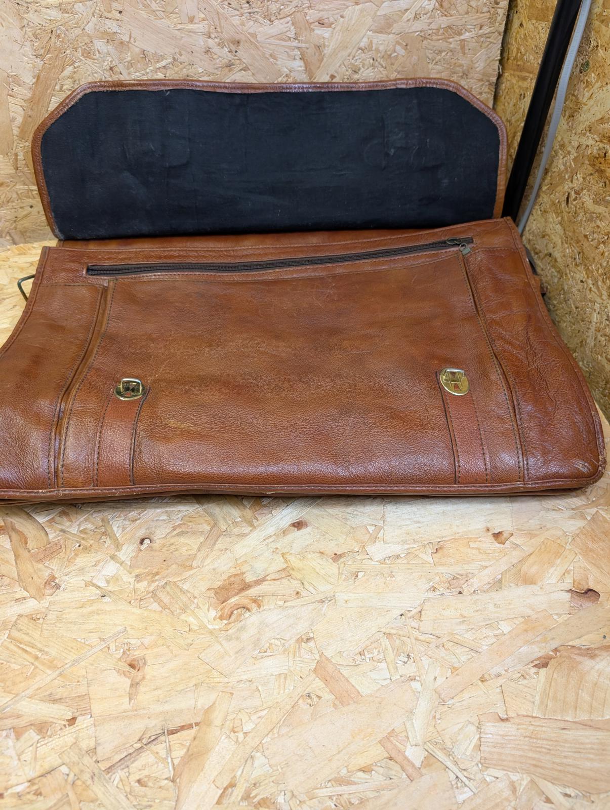 Hi-Design Quality Leather Brown 19 " Messenger Bag Medium Briefcase Satchel Book