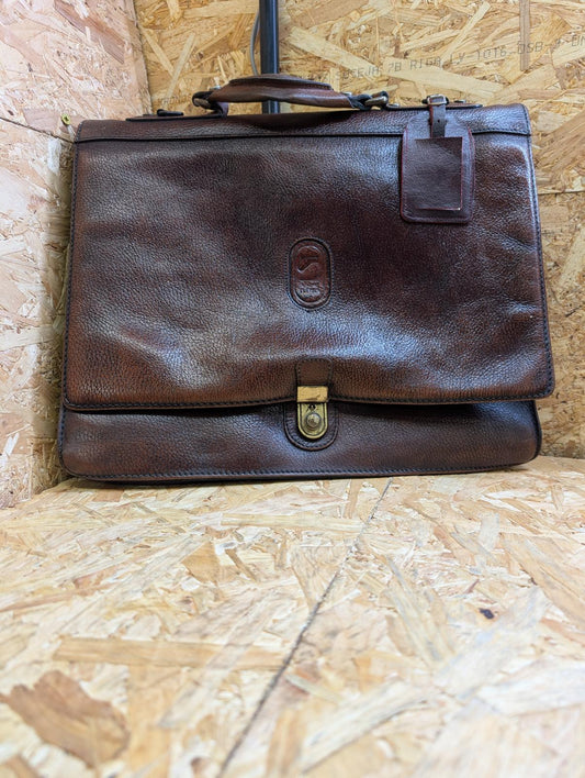 Quality Leather Burgundy 16 " Messenger Bag Medium Briefcase Satchel Book Strap