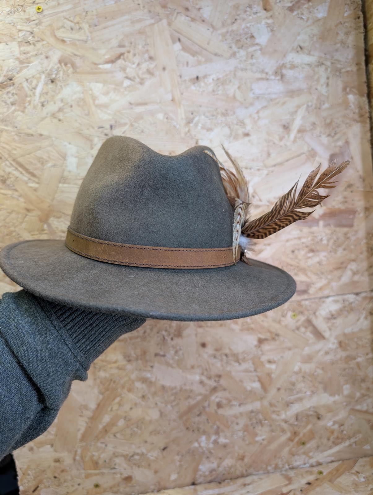 Hicks & Brown Felt Wool Hat Forest Size Medium Khaki Green Feather