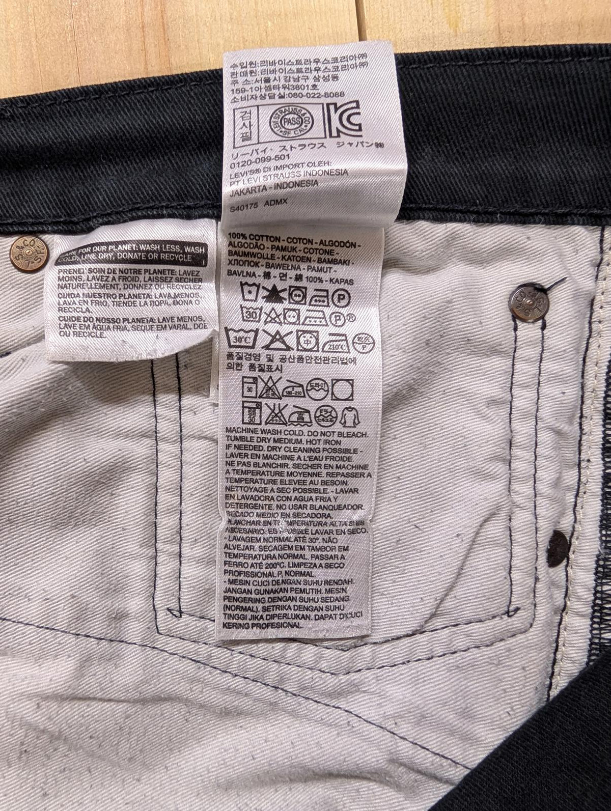 Levis 520 Slim Jeans W34 L32 Men Black Rock Indie Goth Skinny Zip Fly