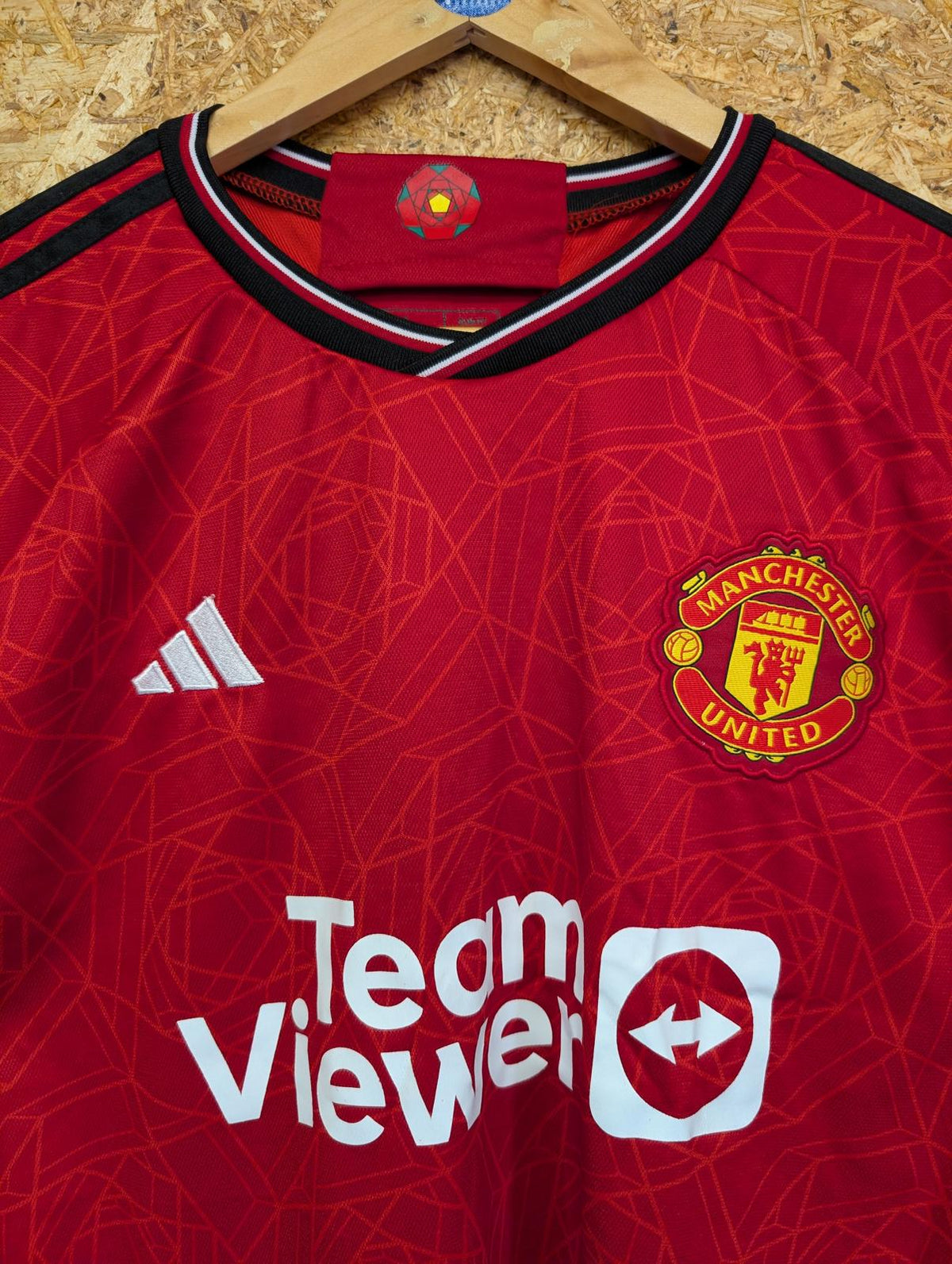 Manchester United 23-24 Home Shirt Large Men Soccer Adidas Jersey Short Sleeve