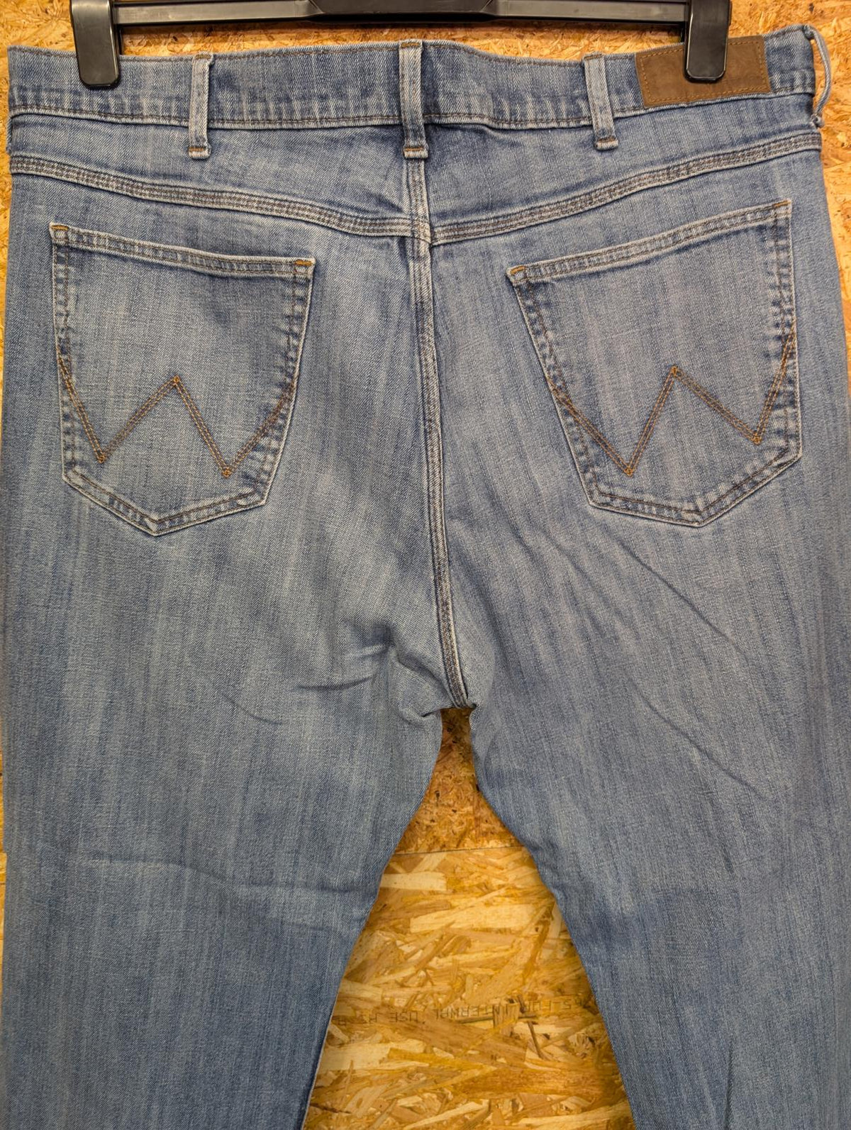 Wrangler Regular Jeans W40 L32 Men Straight Leg Regular Fit Mid Light Blue Zip