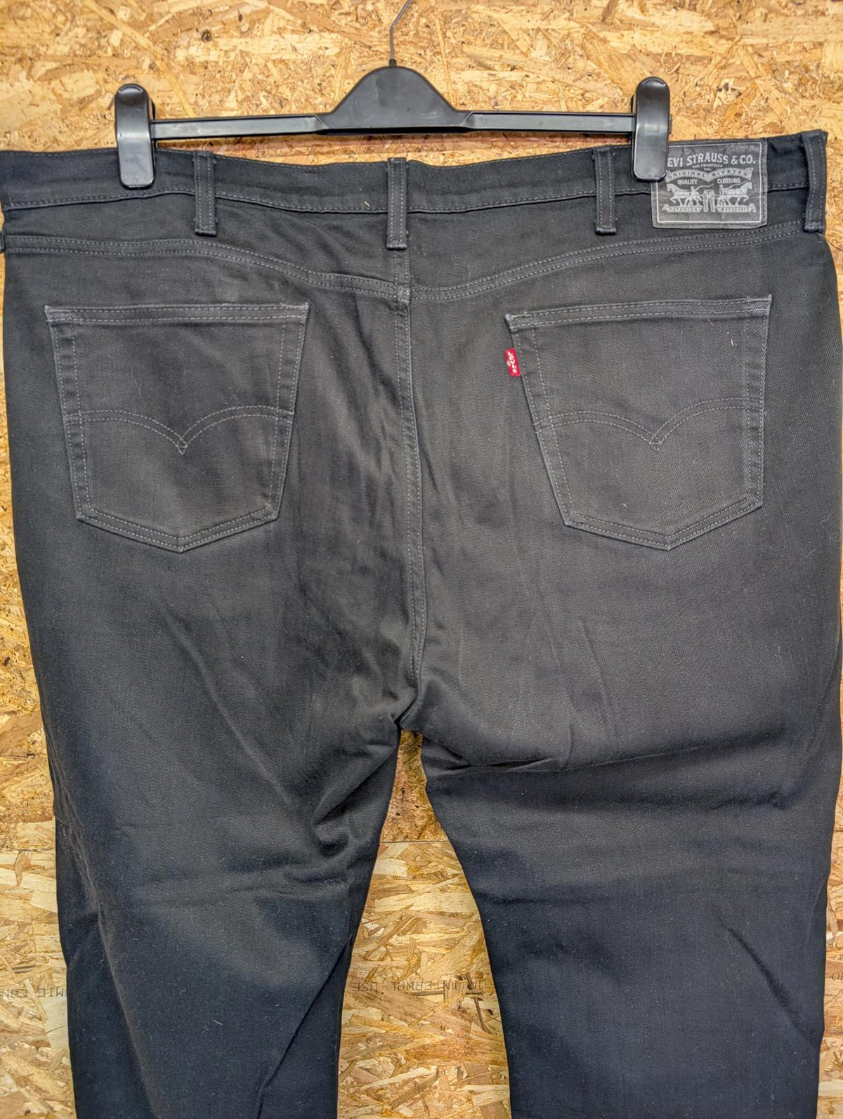 Levis 505 Jeans W44 L26 Men Straight Leg Relaxed Fit Black Zip Fly Red Tab
