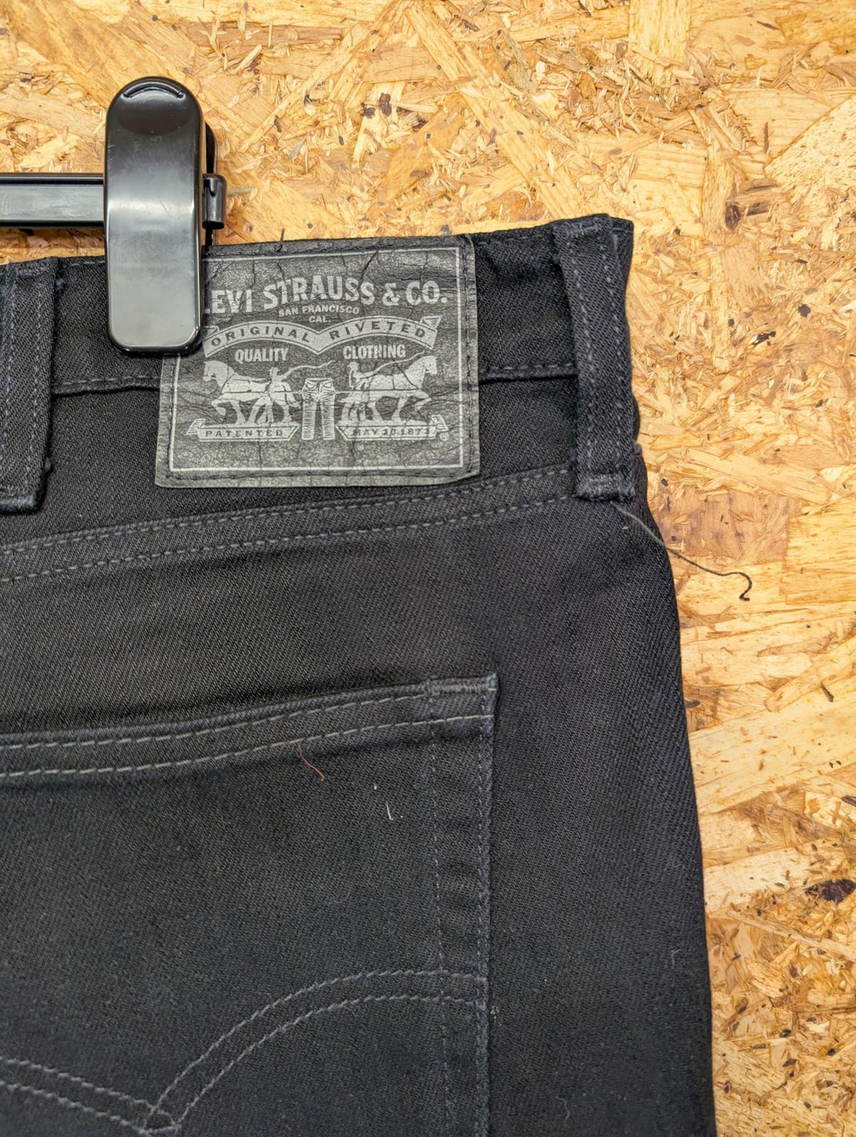 Levis 505 Jeans W44 L26 Men Straight Leg Relaxed Fit Black Zip Fly Red Tab