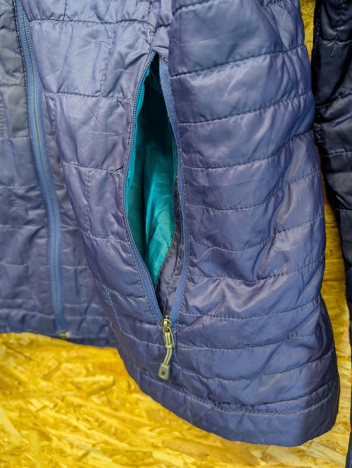 Patagonia Nano Puff Navy Blue Jacket Large Women Quilted Lightweight Layer
