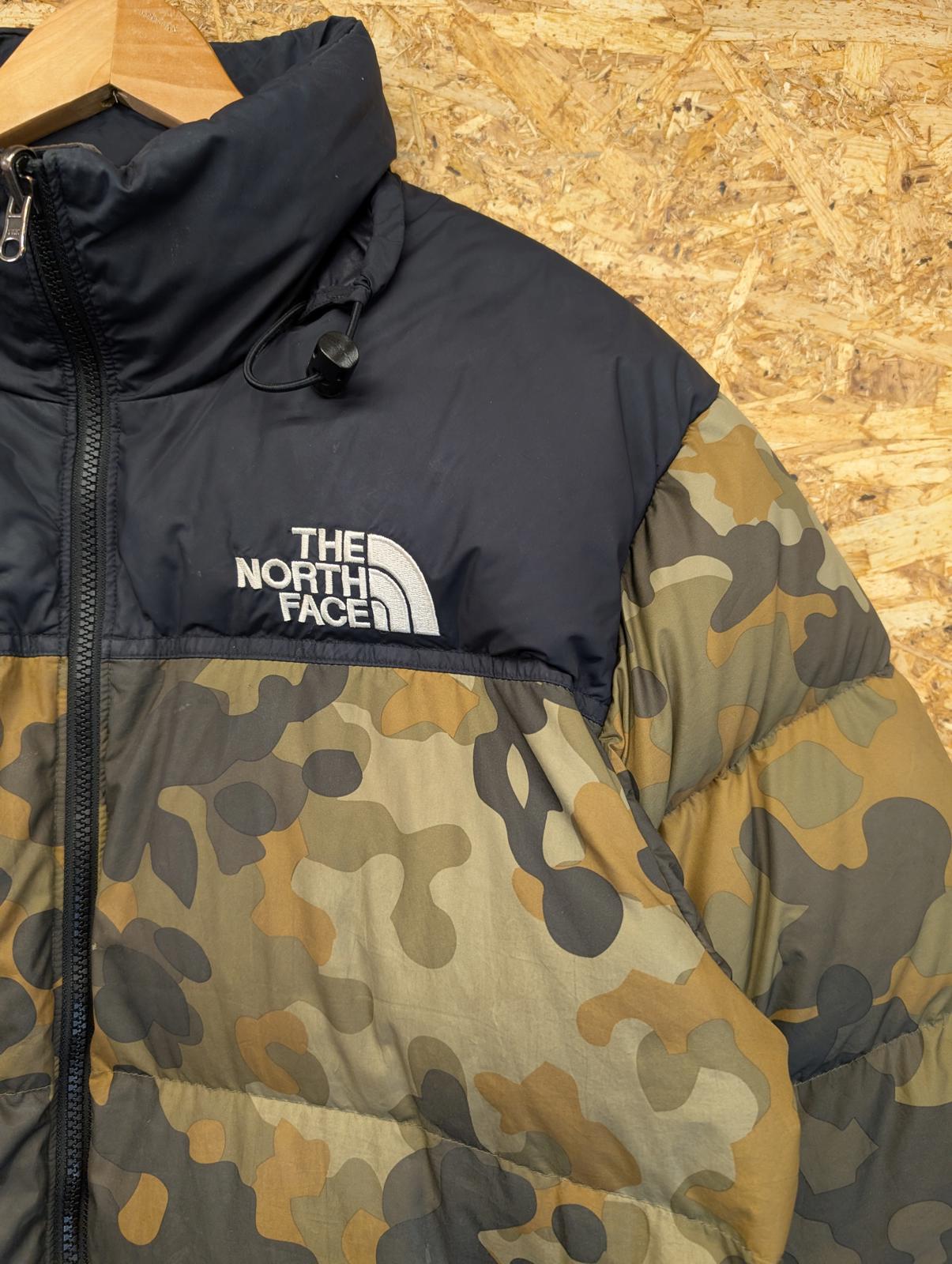 TNF North Face Nuptse 700 Men Medium Goose Down Puffer Jacket Camouflage 1996