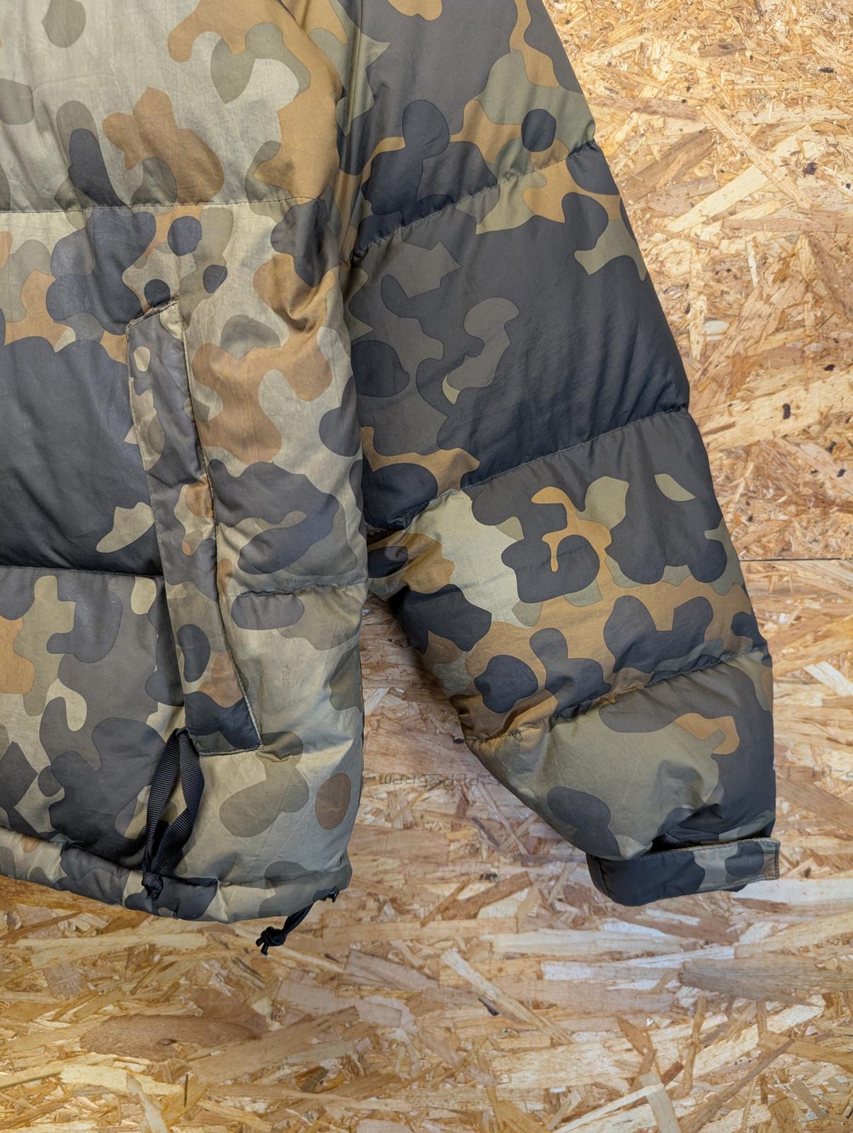 TNF North Face Nuptse 700 Men Medium Goose Down Puffer Jacket Camouflage 1996