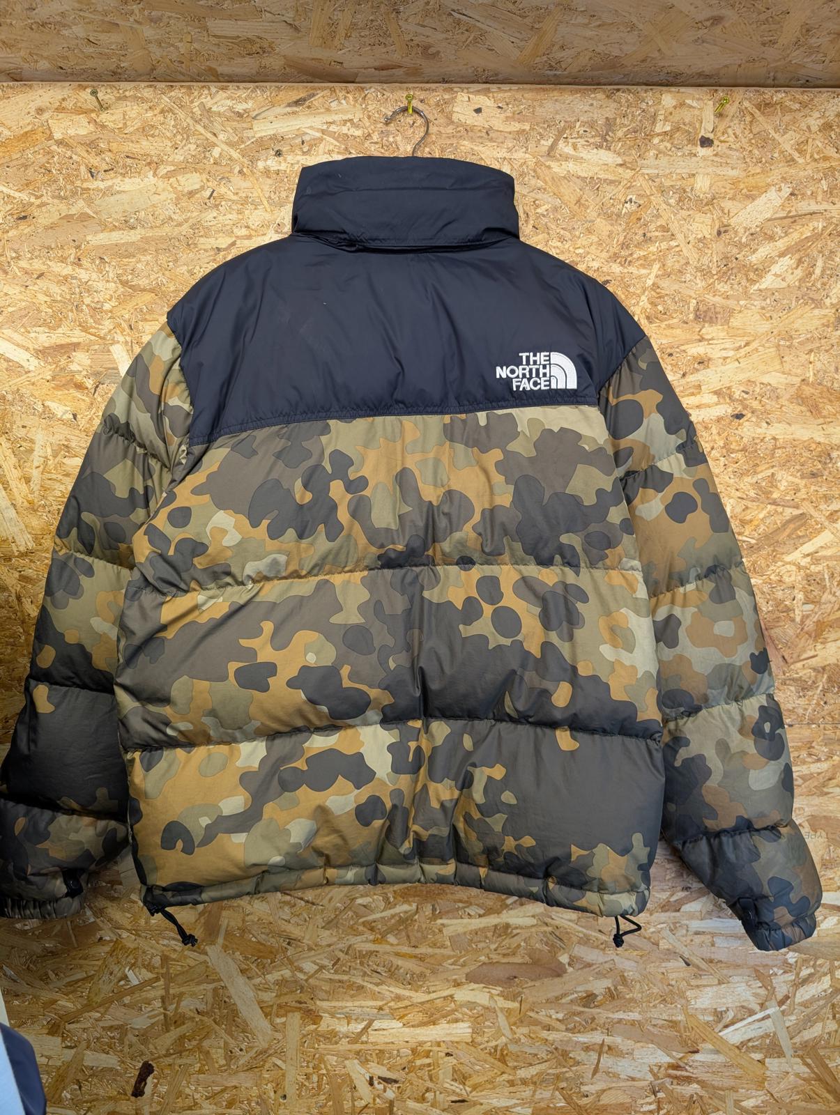TNF North Face Nuptse 700 Men Medium Goose Down Puffer Jacket Camouflage 1996