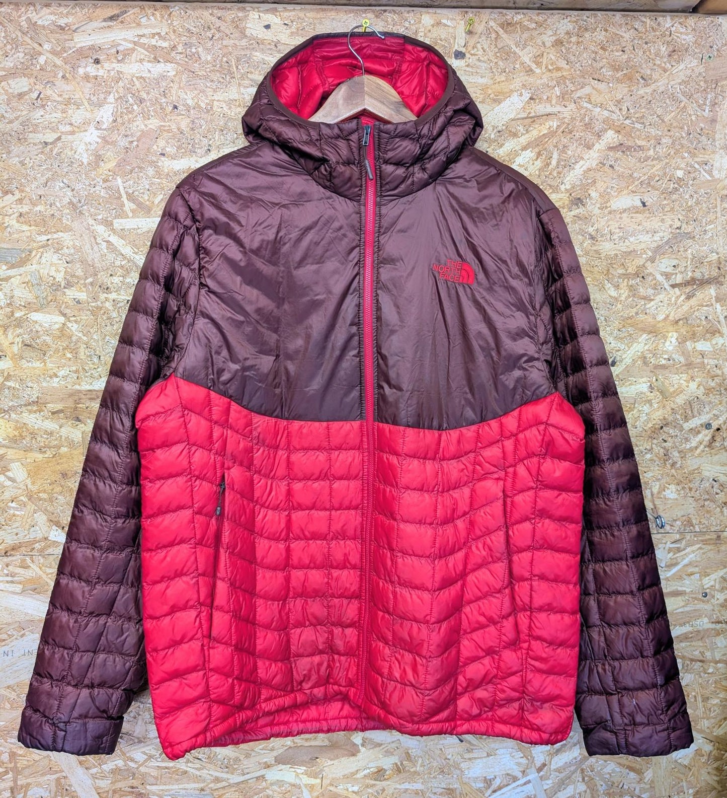 North Face Puffa Jacket Size XL Men TNF Thermoball Burgundy Red Parka Hooded