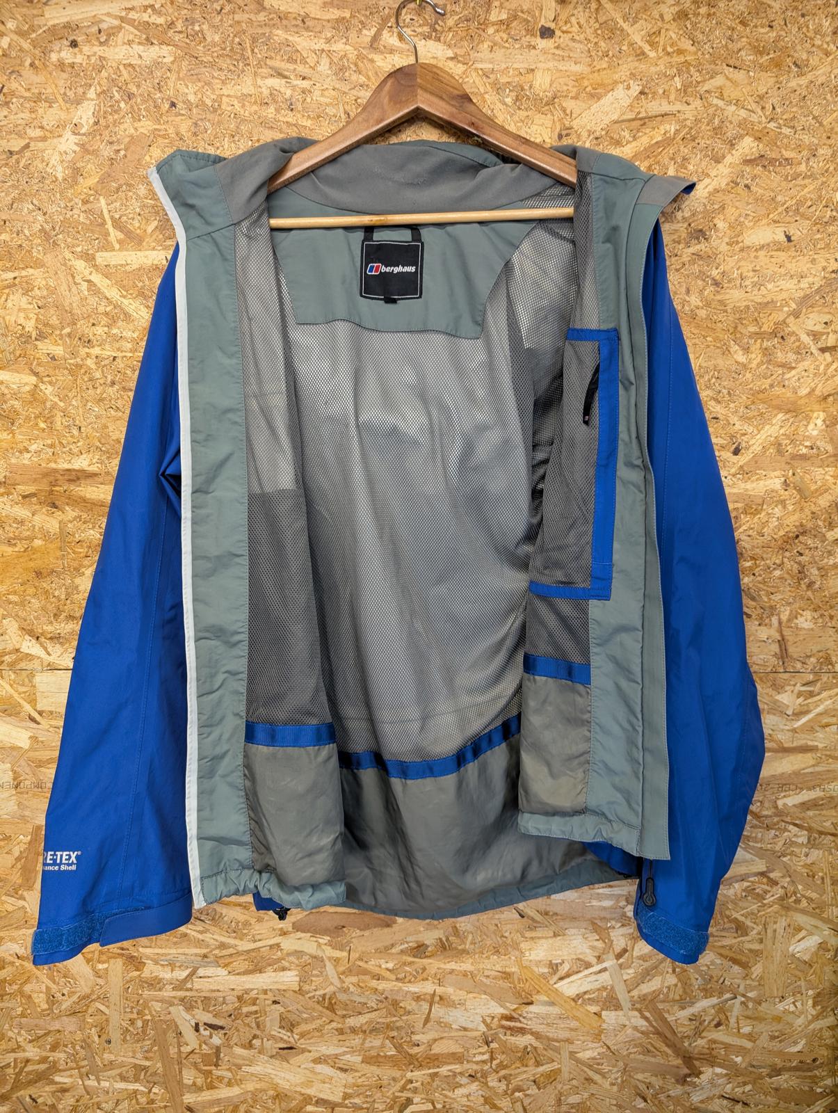 Berghaus Blue Deluge 3 Jacket Medium Men Waterproof Gore-Tex Waterproof Hooded