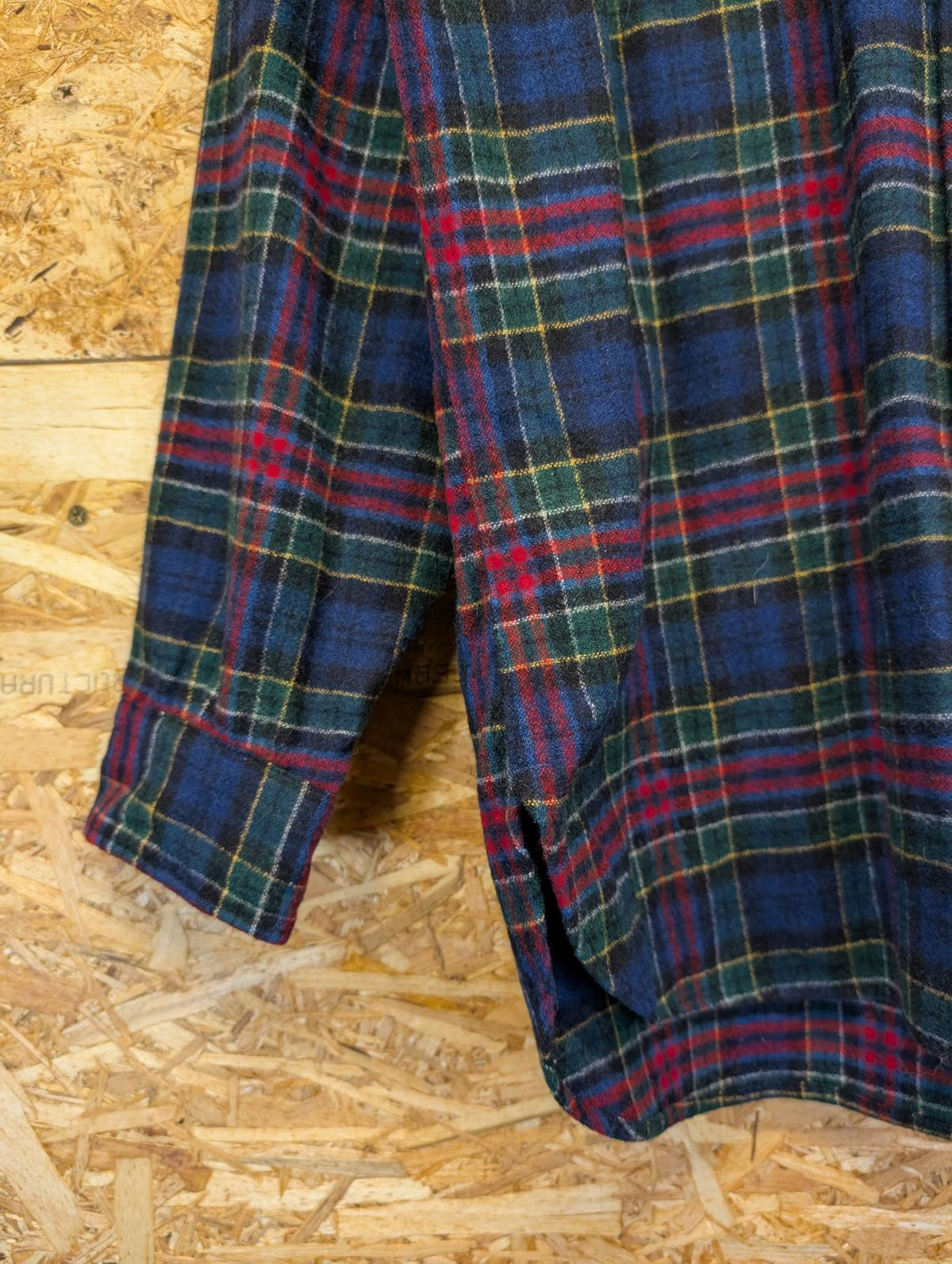 Pendleton Lodge Shirt Large Men Made USA Black Grey Plaid Check Wool LS Pocket