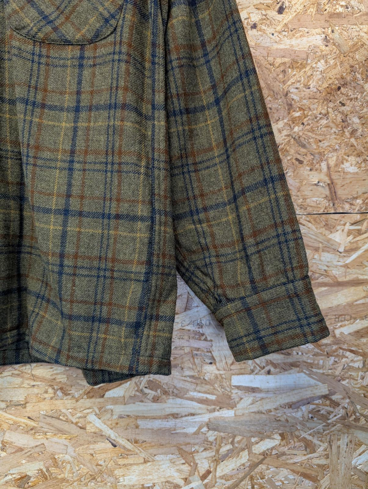 Pendleton Lodge Pocket Shirt Small Khaki Green Check USA Plaid Wool Vintage
