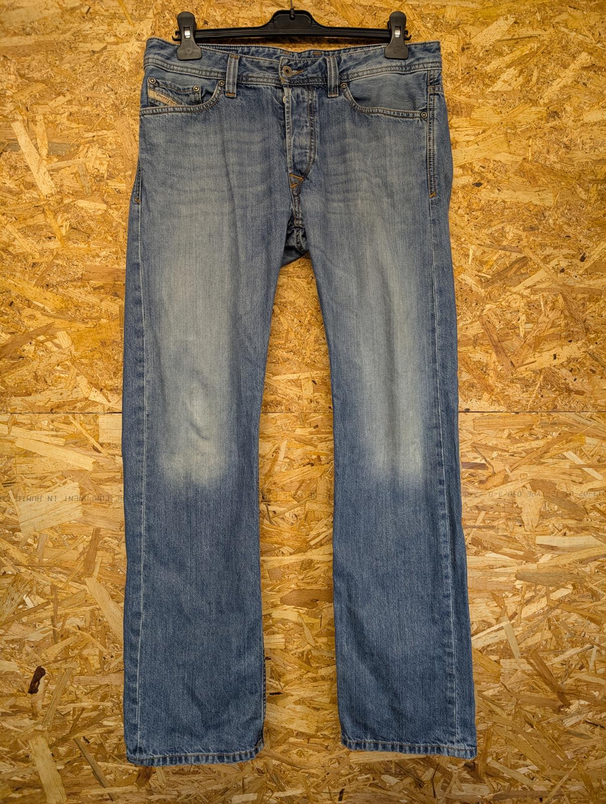 Diesel Viker Jeans W31 L30 0R90L Mid Blue Denim Regular Straight Button Fly