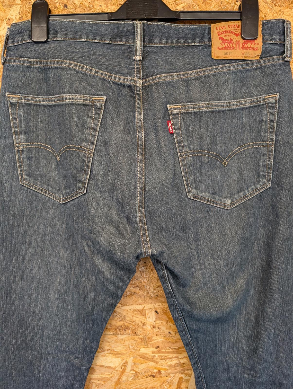 Levis 501 Jeans W36 L34 Dark Navy Blue Denim Straight Leg Button Fly Distressed