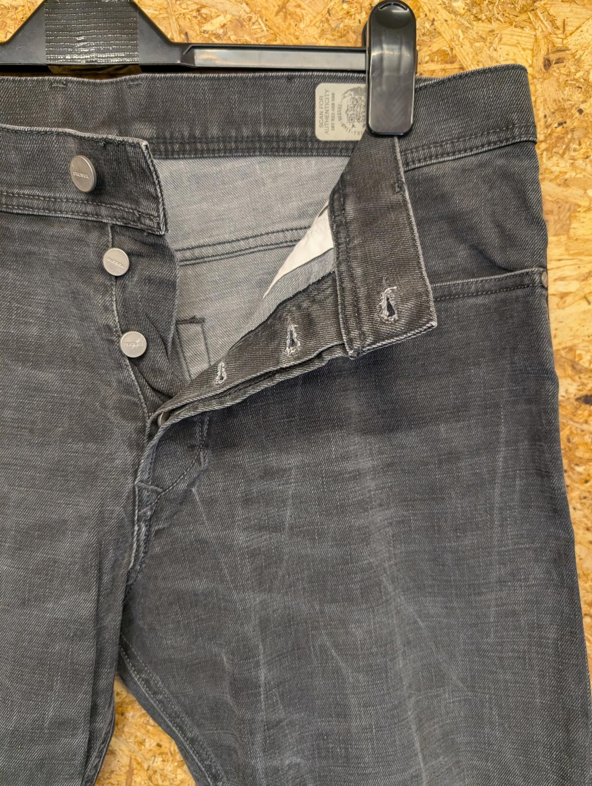 Diesel Tepphar Jeans W34 L32 Men Grey Black Stretch Denim Slim Carrot Button Fly